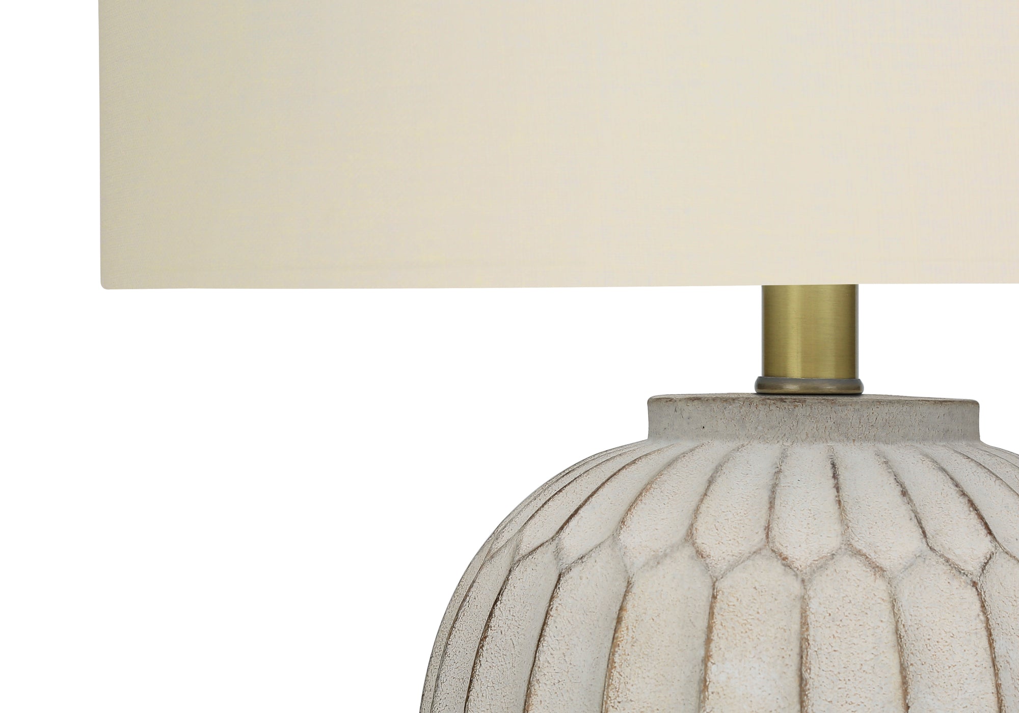 LUMINAIRE - 24"H LAMPE DE TABLE CREME RESINE / IVOIRE – I 9720.