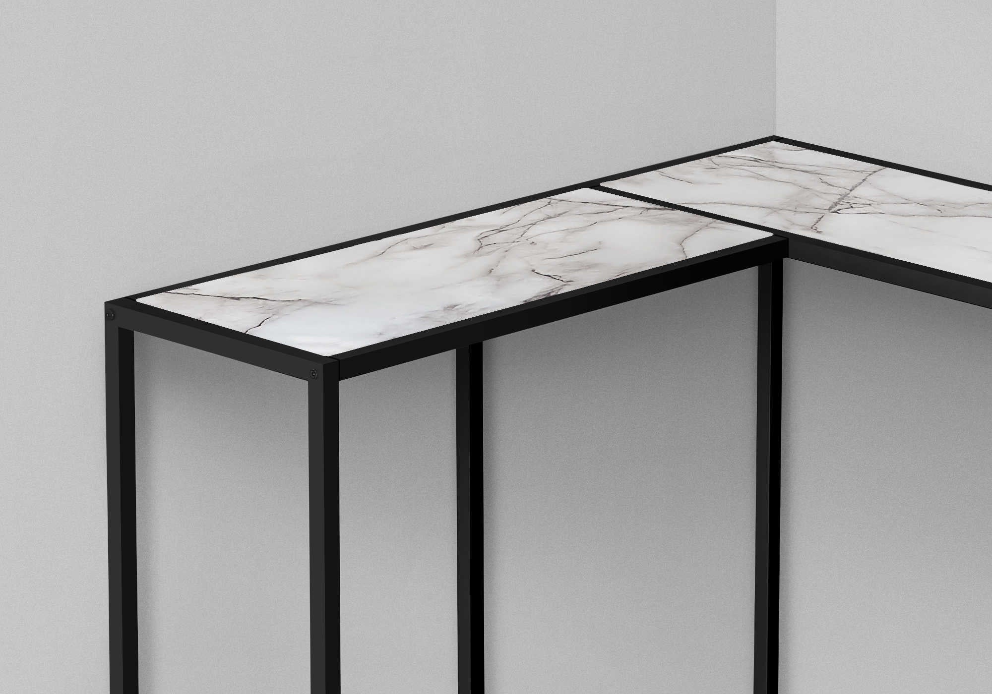 TABLE D'APPOINT - 36"L / MARBRE BLANC / CONSOLE DE COIN – I 2159.
