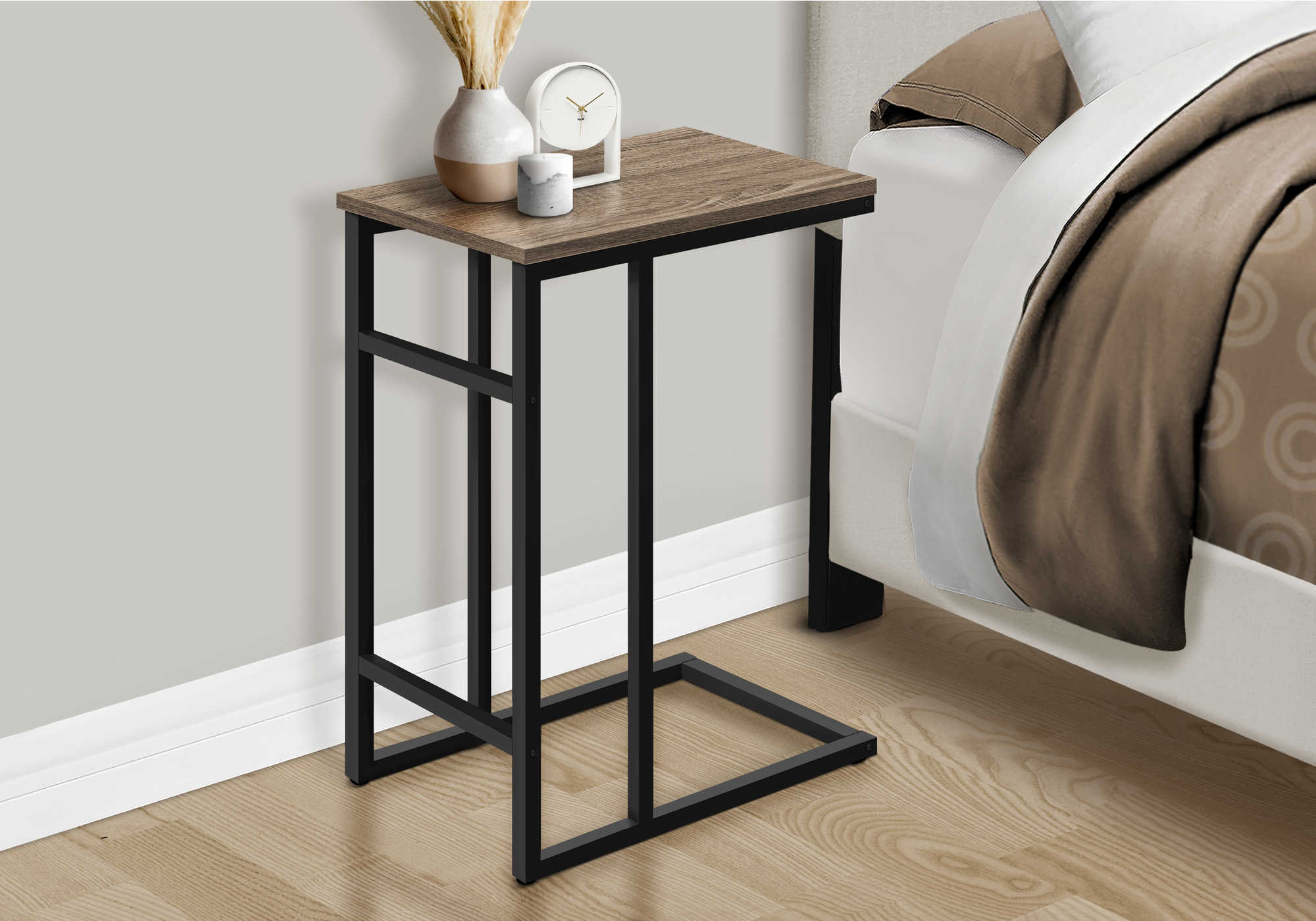 TABLE DE CHEVET - 24"H / TAUPE FONCE / METAL NOIR – I 2172.
