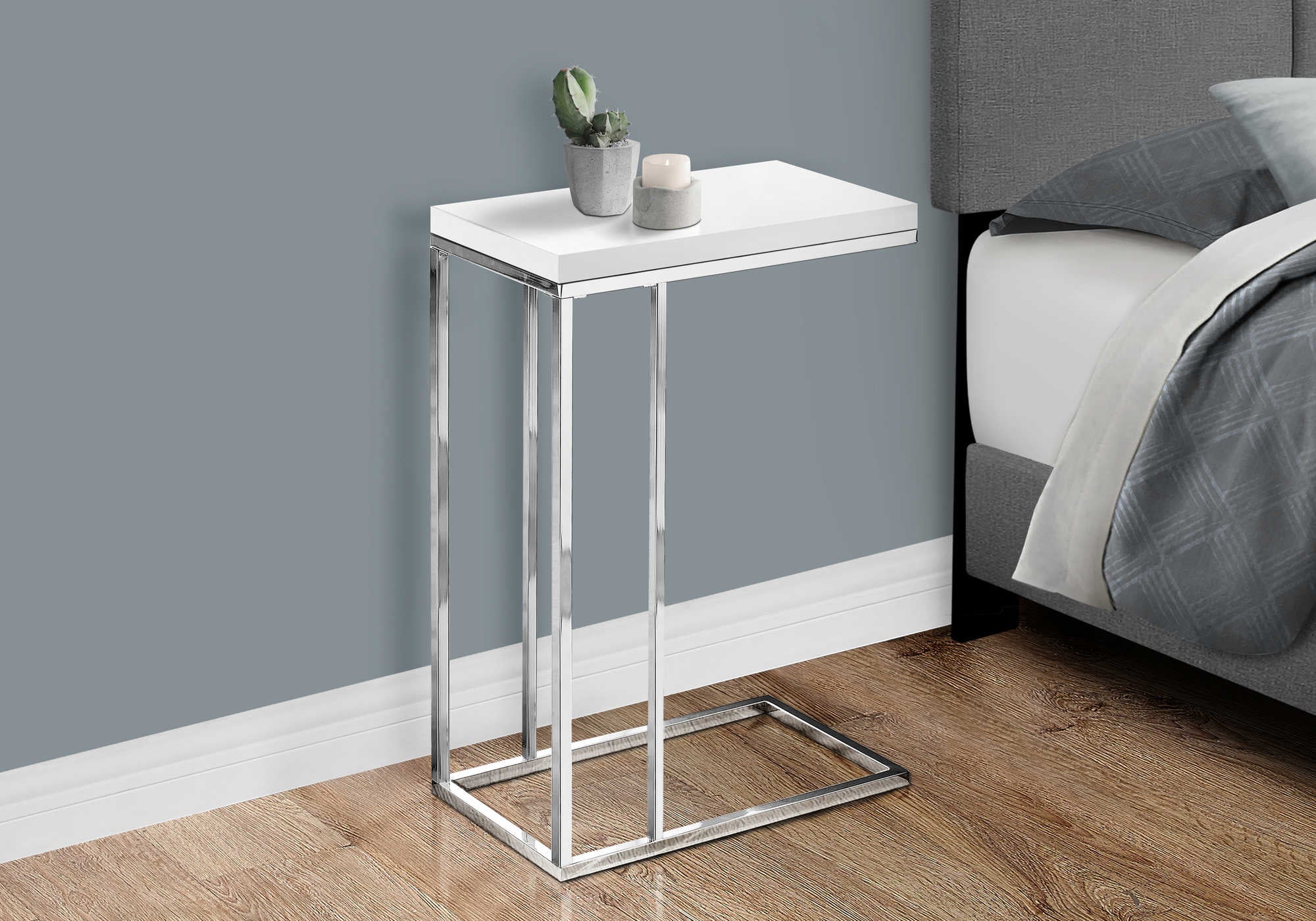TABLE DE CHEVET - BLANC LUSTRE / METAL CHROME – I 3008.