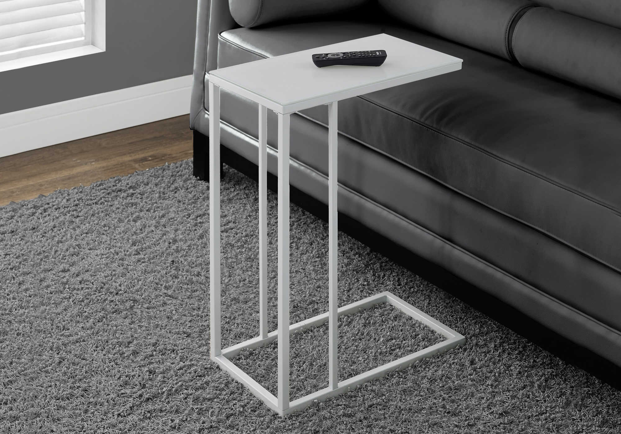 TABLE DE CHEVET - METAL BLANC / VERRE TREMPE GIVRE – I 3037.