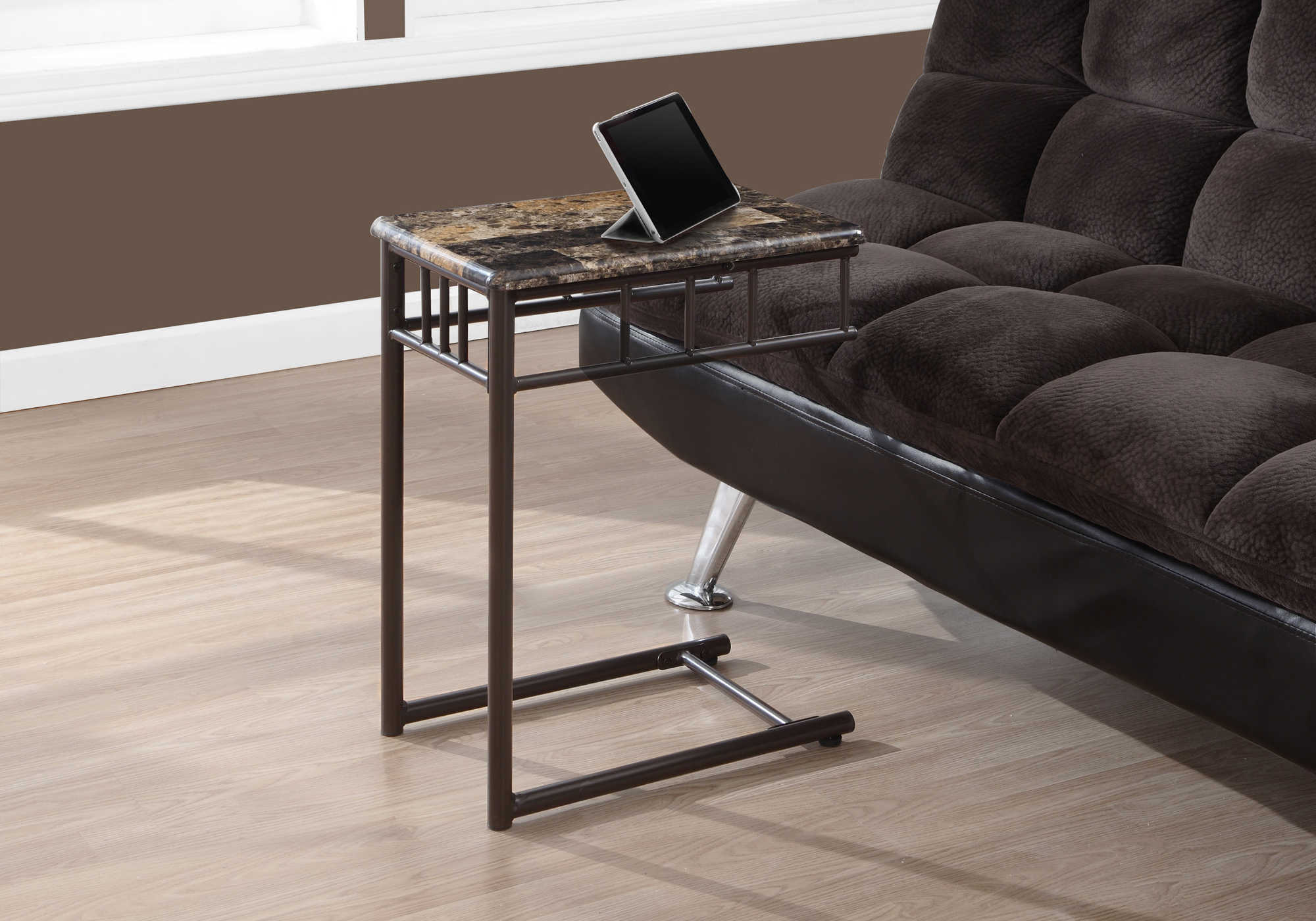 TABLE DE CHEVET - MARBRE ESPRESSO / METAL BRONZE – I 3043.