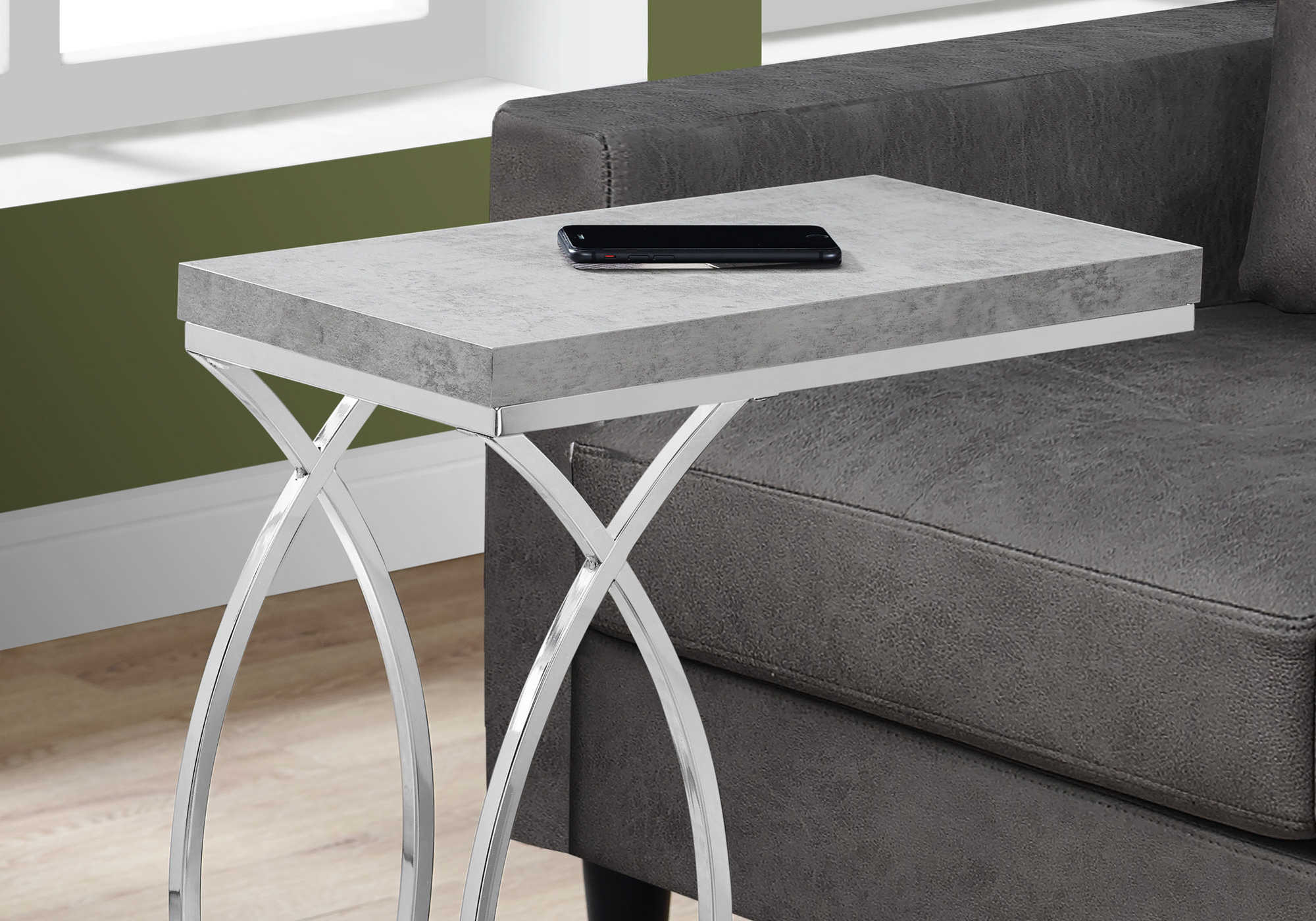 TABLE DE CHEVET - GRIS CIMENT ET METAL CHROME – I 3185.