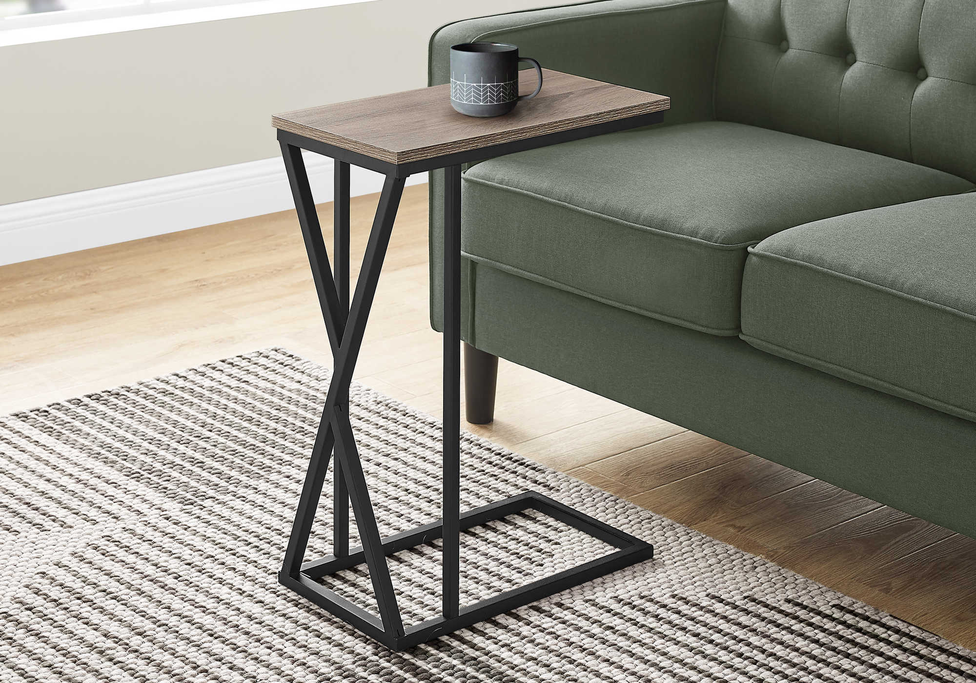 TABLE DE CHEVET - 25"H / TAUPE FONCE / METAL NOIR – I 3249.