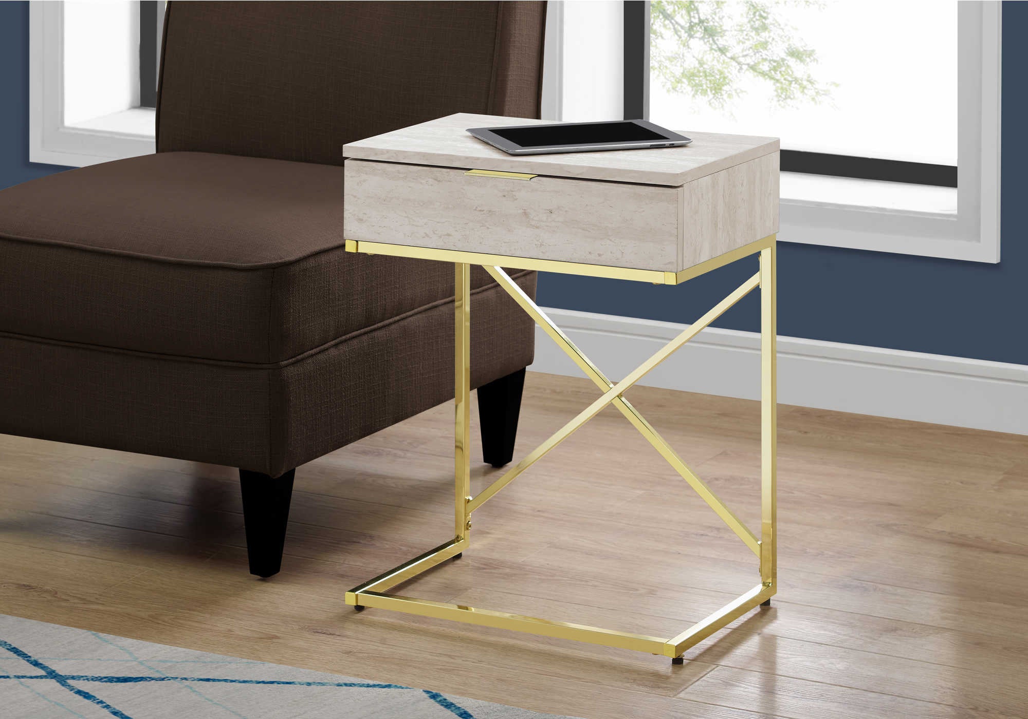 TABLE DE CHEVET - 24"H / MARBRE BEIGE / METAL OR – I 3473.