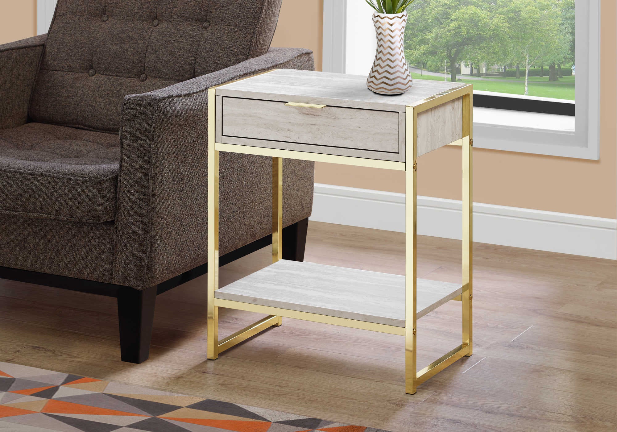 TABLE DE CHEVET - 24"H / MARBRE BEIGE / METAL OR – I 3483.