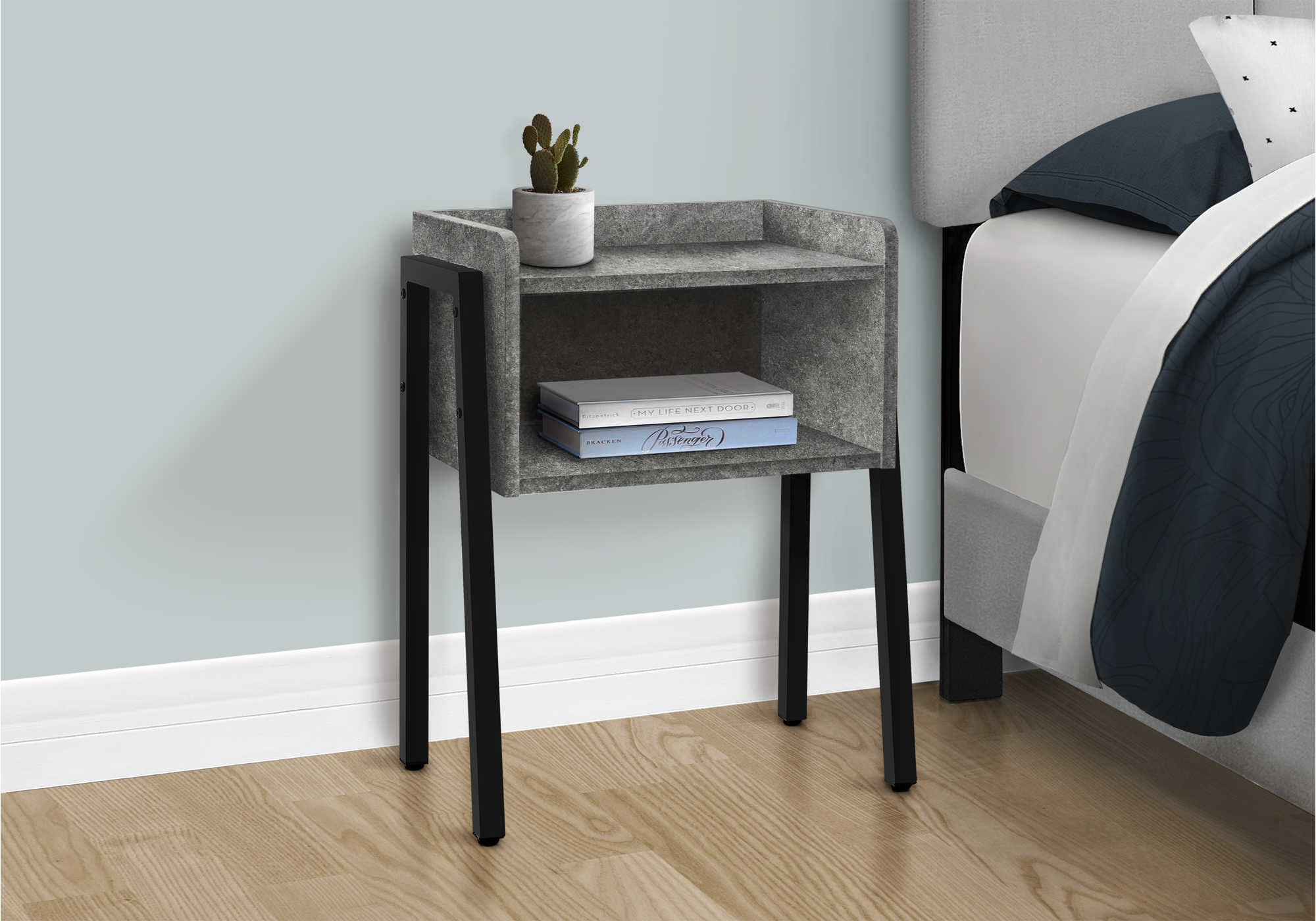 TABLE DE CHEVET - 23"H / FAUSSE PIERRE GRISE / METAL NOIR – I 3584.