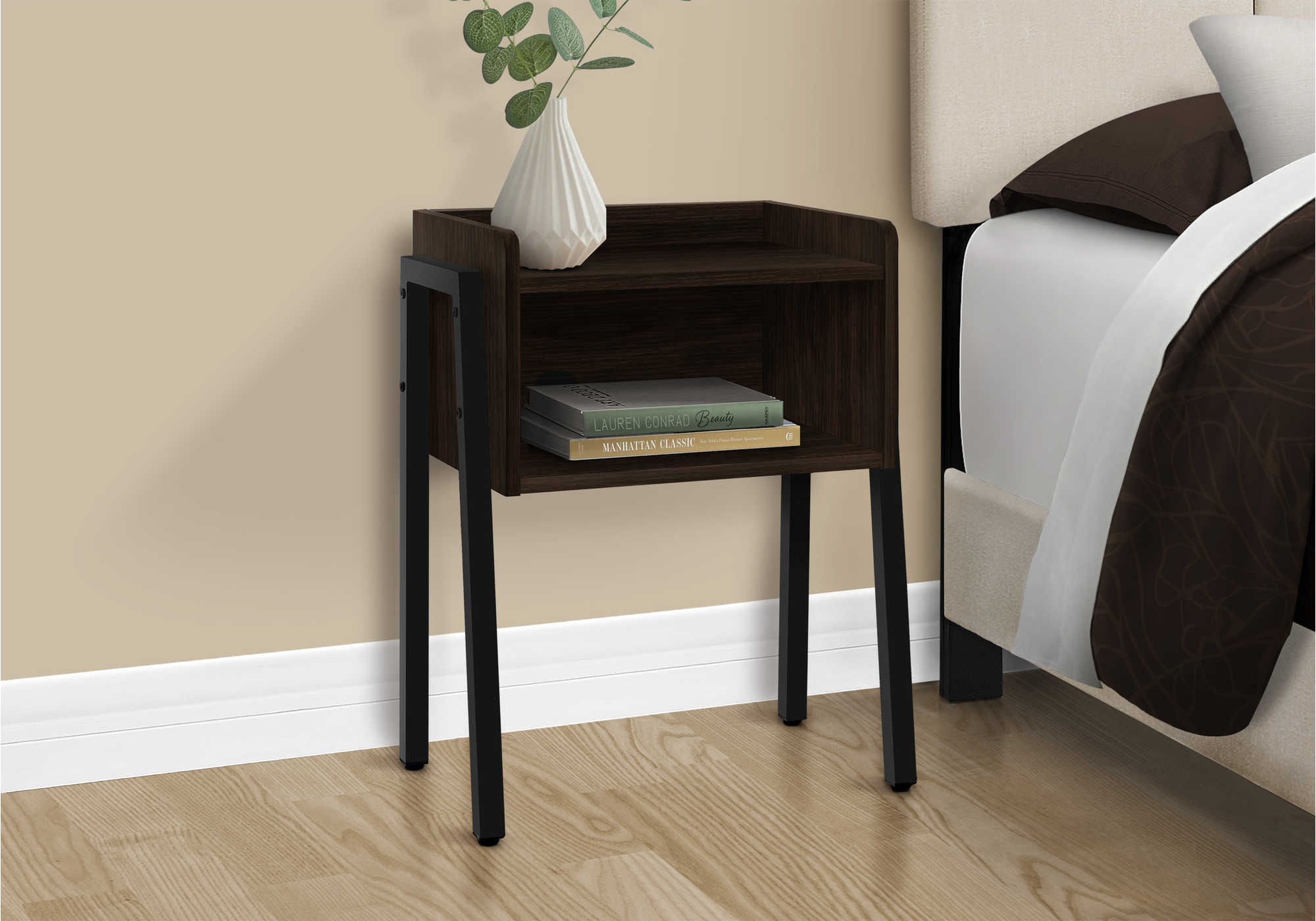 TABLE DE CHEVET - 23"H / ESPRESSO / METAL NOIR – I 3593.