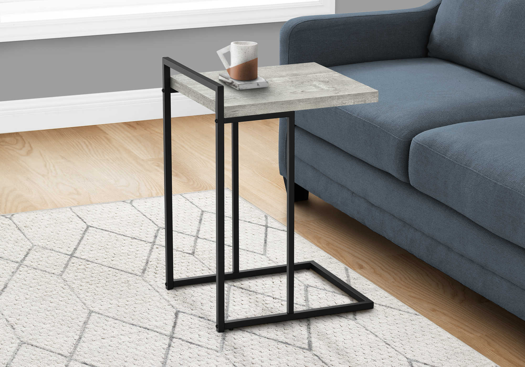 TABLE DE CHEVET - 25"H / FAUX BOIS GRIS / METAL NOIR – I 3631.