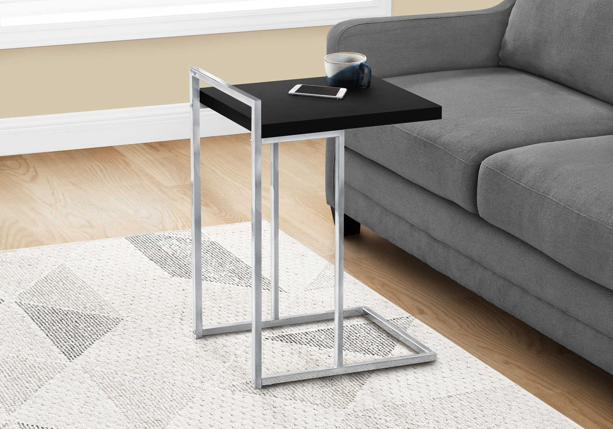 TABLE DE CHEVET - 25"H / NOIR / METAL CHROME – I 3640.