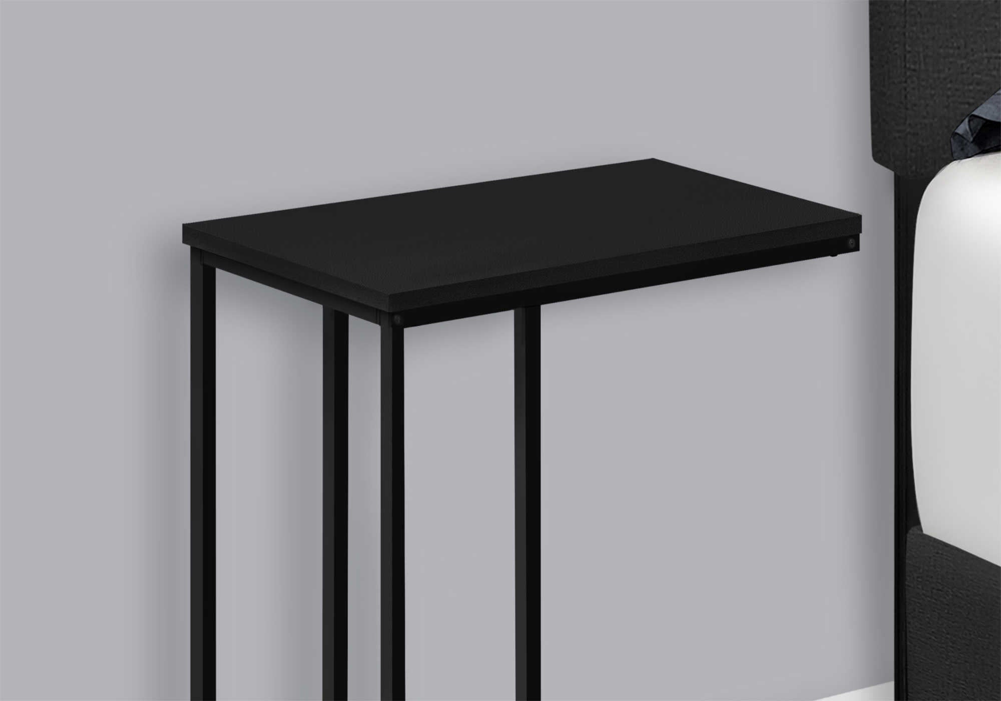 TABLE DE CHEVET - 25"H / NOIR / METAL NOIR – I 3761.