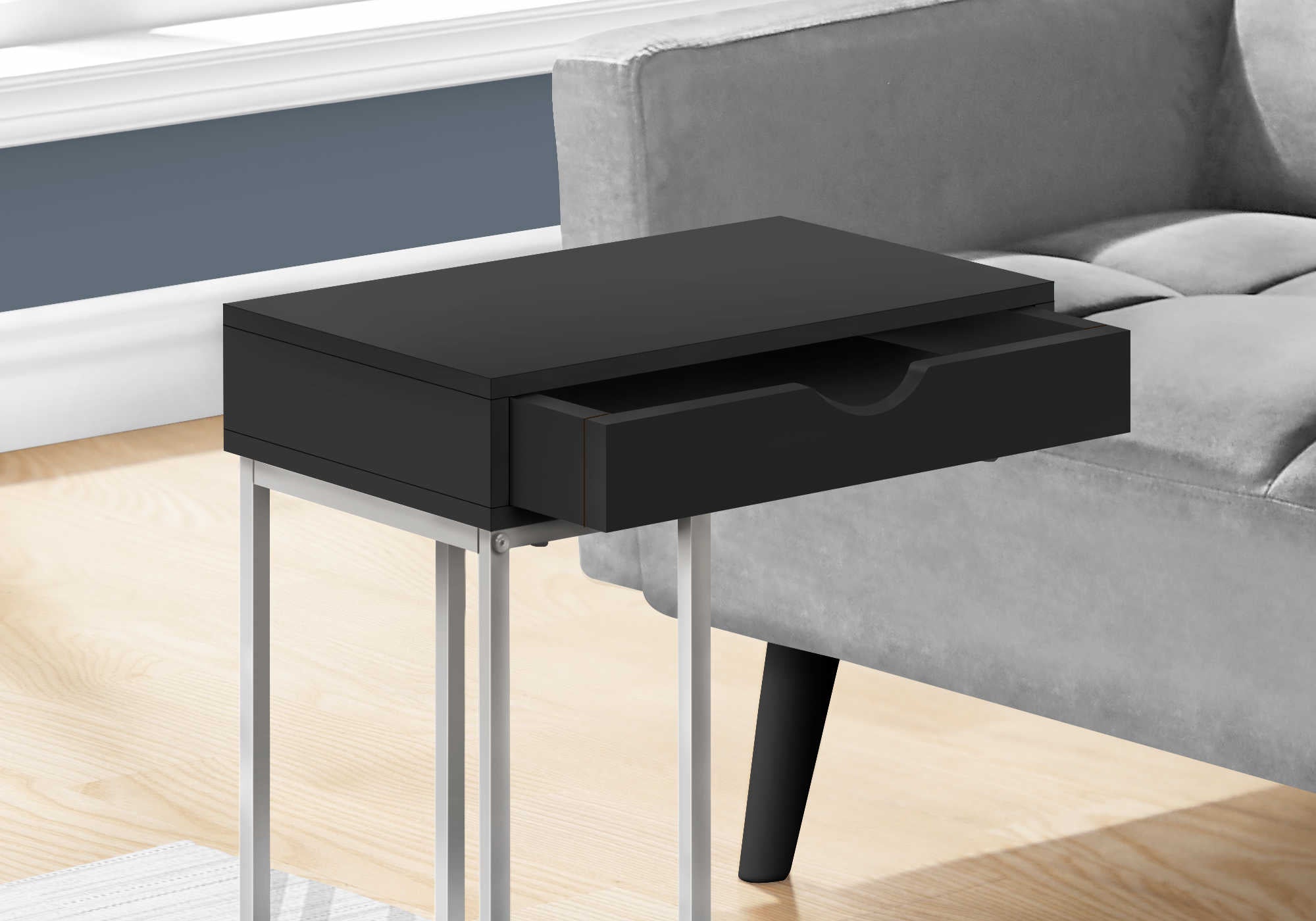 TABLE DE CHEVET - 25"H / NOIR / METAL ARGENT – I 3773.