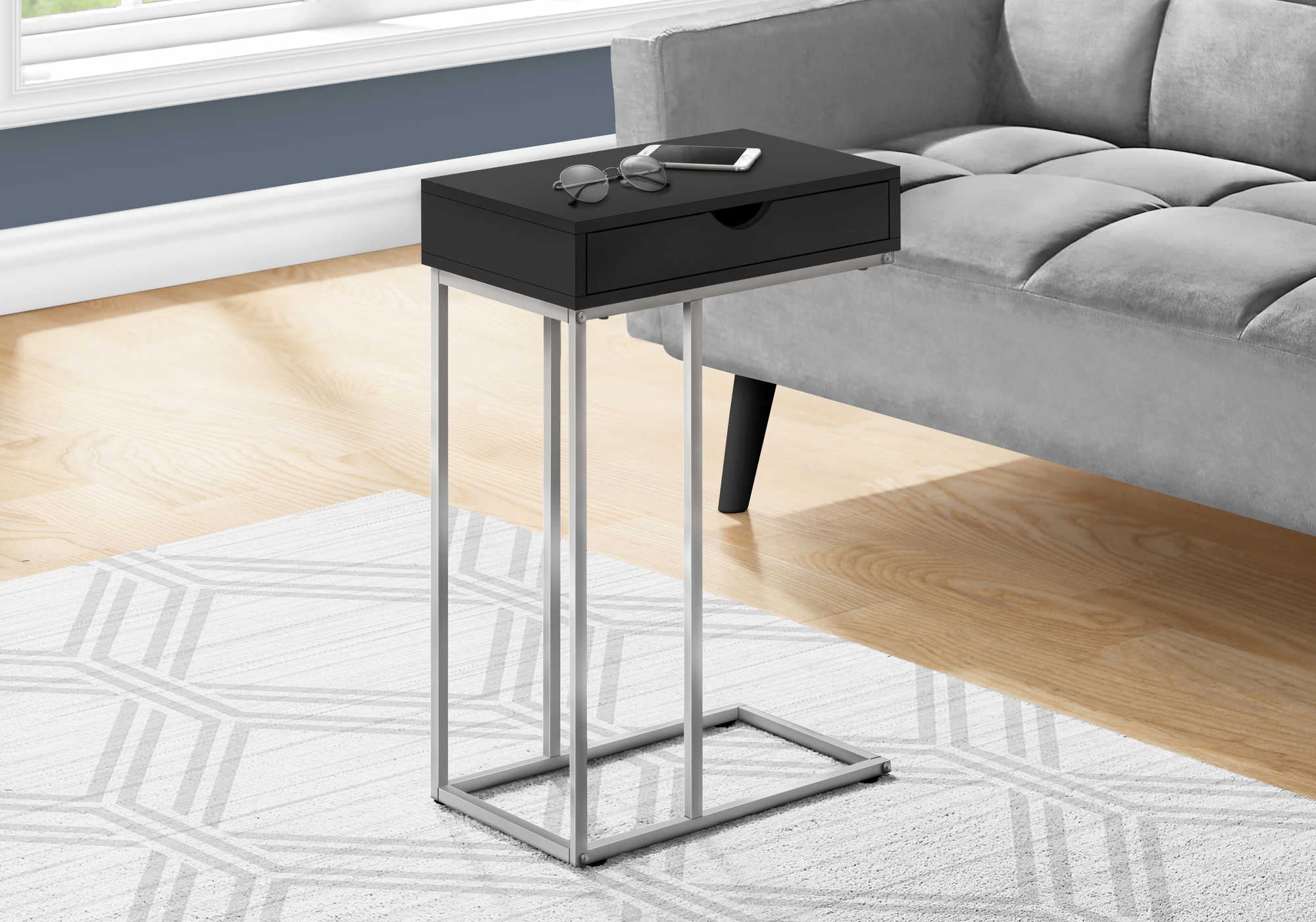 TABLE DE CHEVET - 25"H / NOIR / METAL ARGENT – I 3773.