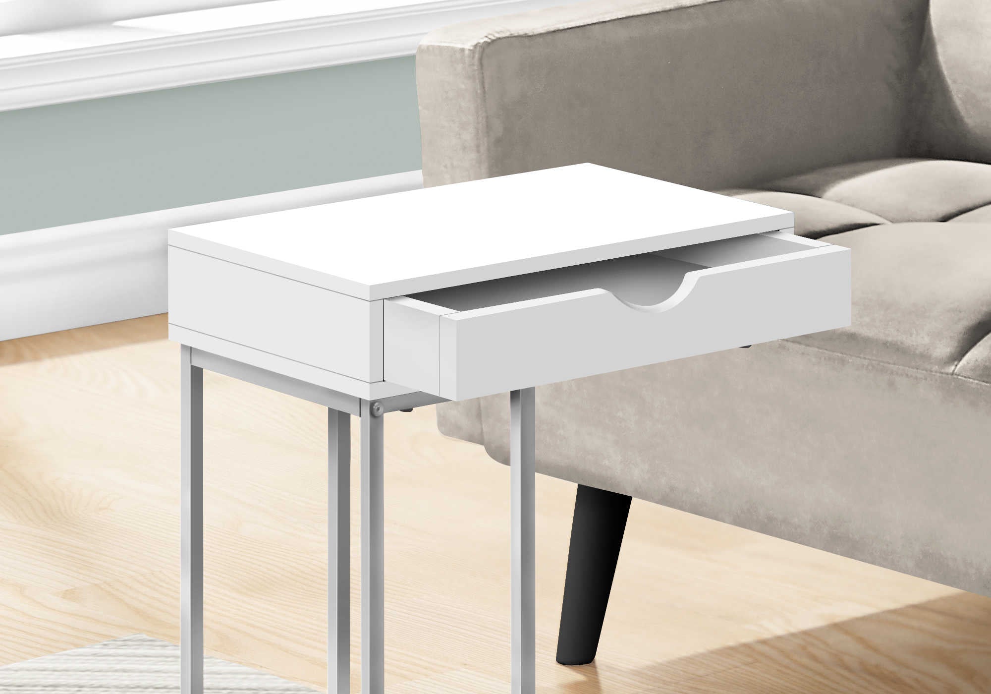 TABLE DE CHEVET - 25"H / BLANC / METAL ARGENT – I 3774.