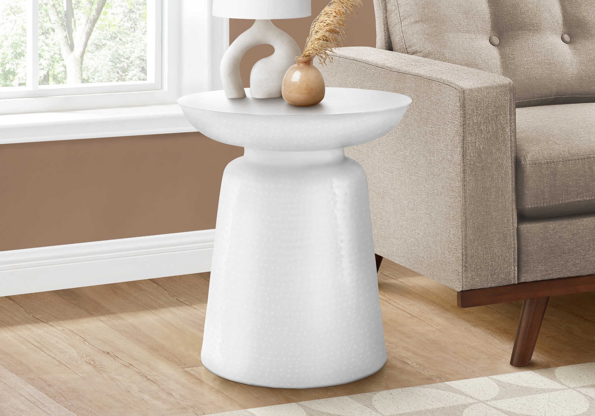 TABLE DE CHEVET - 22"H / TABLE DE BOUT DRUM METAL BLANC – I 3917.