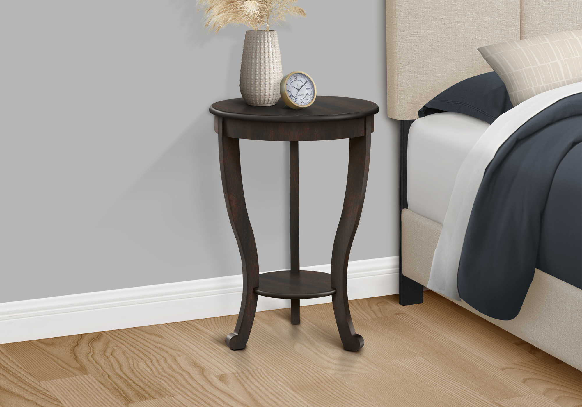 TABLE DE CHEVET - 24"H / BOIS PLAQUE ACAJOU FONCE – I 3974.