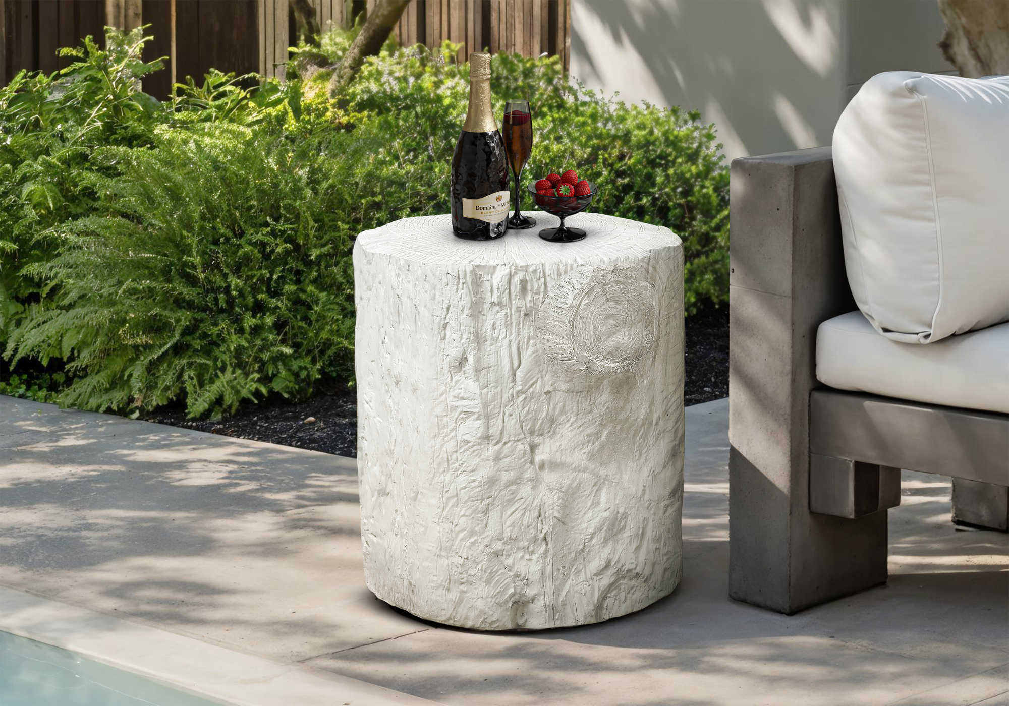 TABLE D'APPOINT - 25"H / INTERIEUR OU EXTERIEUR BLANC – I 4121