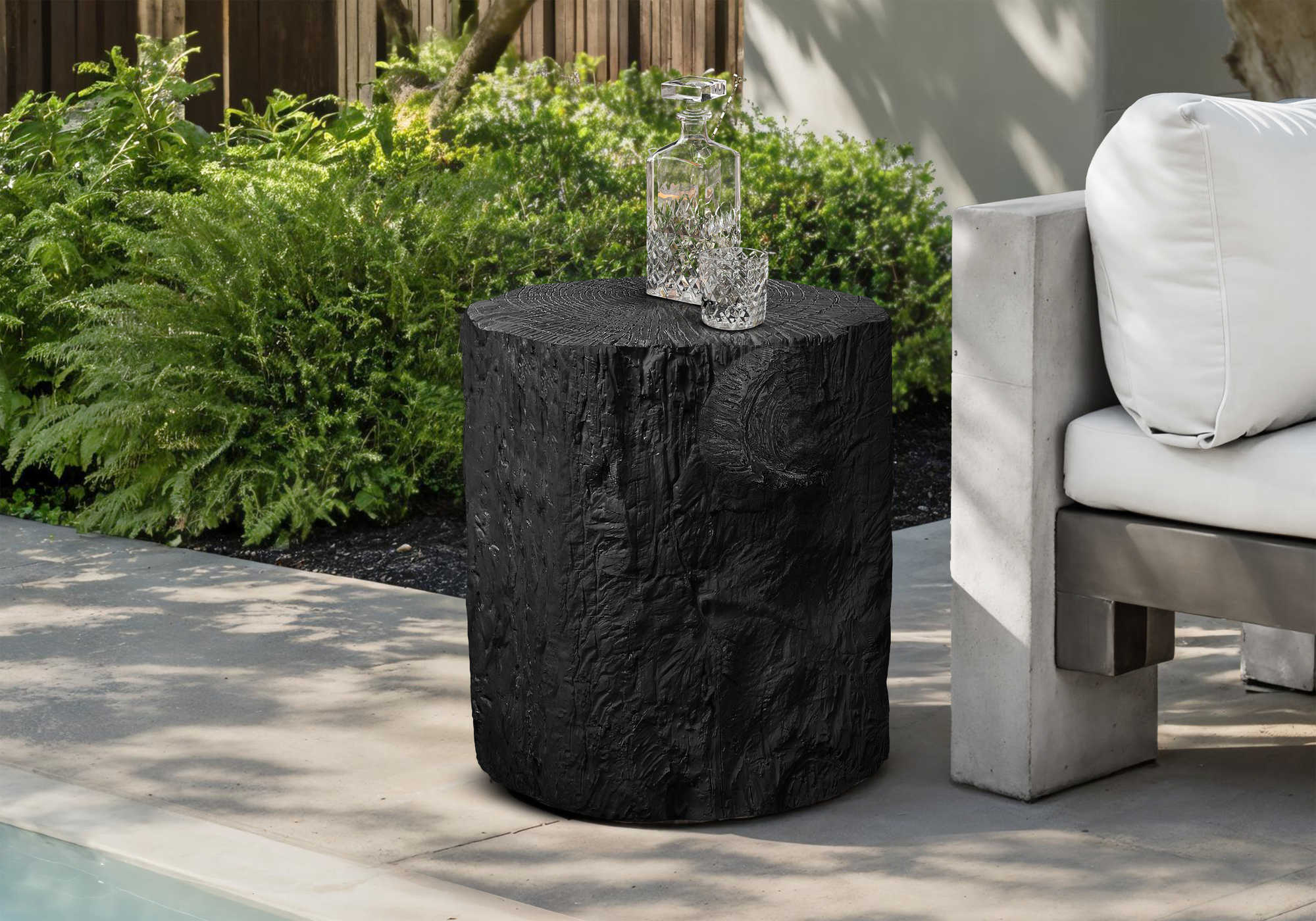 TABLE D'APPOINT - 25"H / INTERIEUR OU EXTERIEUR NOIR – I 4122