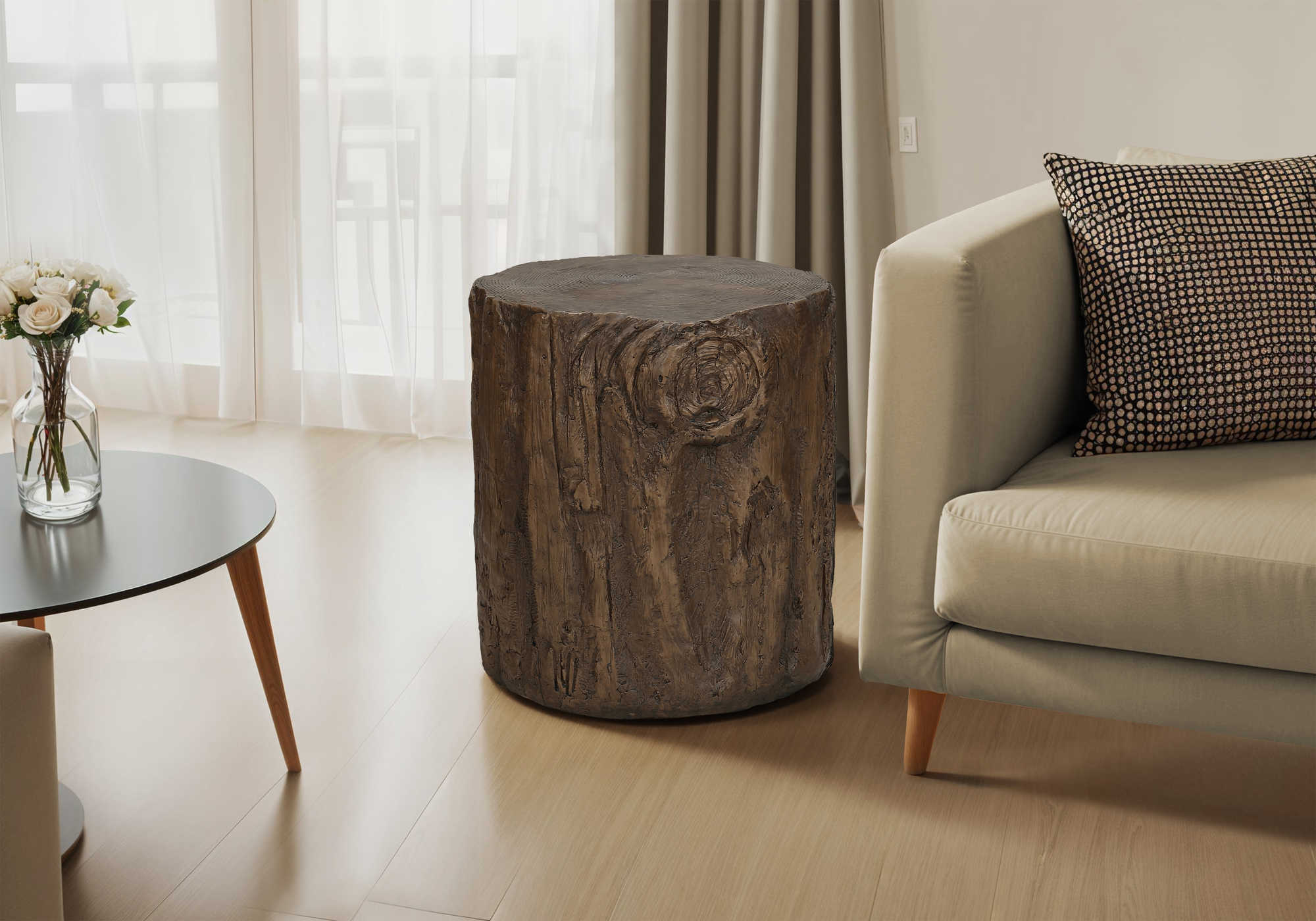 TABLE D'APPOINT - 25"H / INTERIEUR OU EXTERIEUR NOYER – I 4123