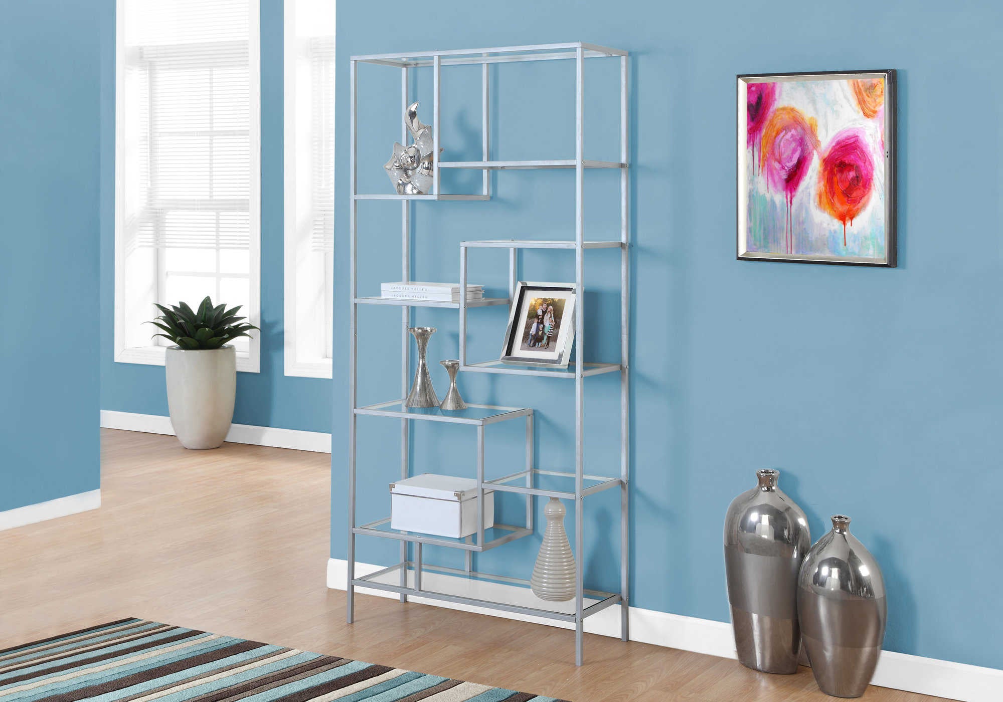 ETAGERE - 72"H / METAL ARGENT ET VERRE TREMPE – I 7158.