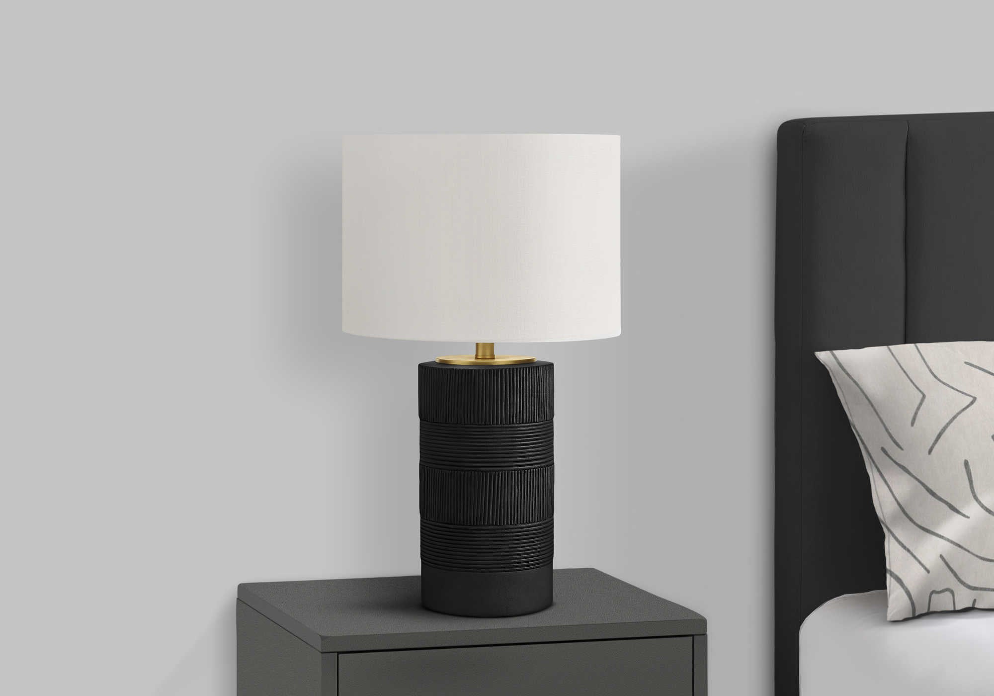 LUMINAIRE - 24"H LAMPE DE TABLE NOIR RESINE / IVOIRE – I 9619.