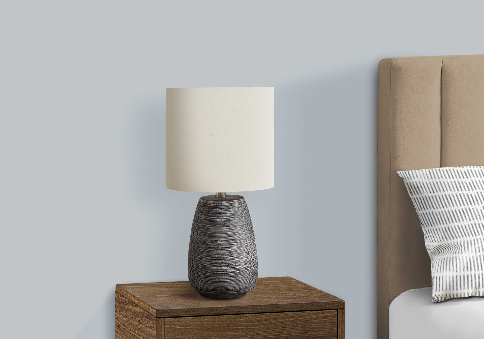 LUMINAIRE - 19"H LAMPE DE TABLE GRIS CERAMIQUE / IVOIRE – I 9633.