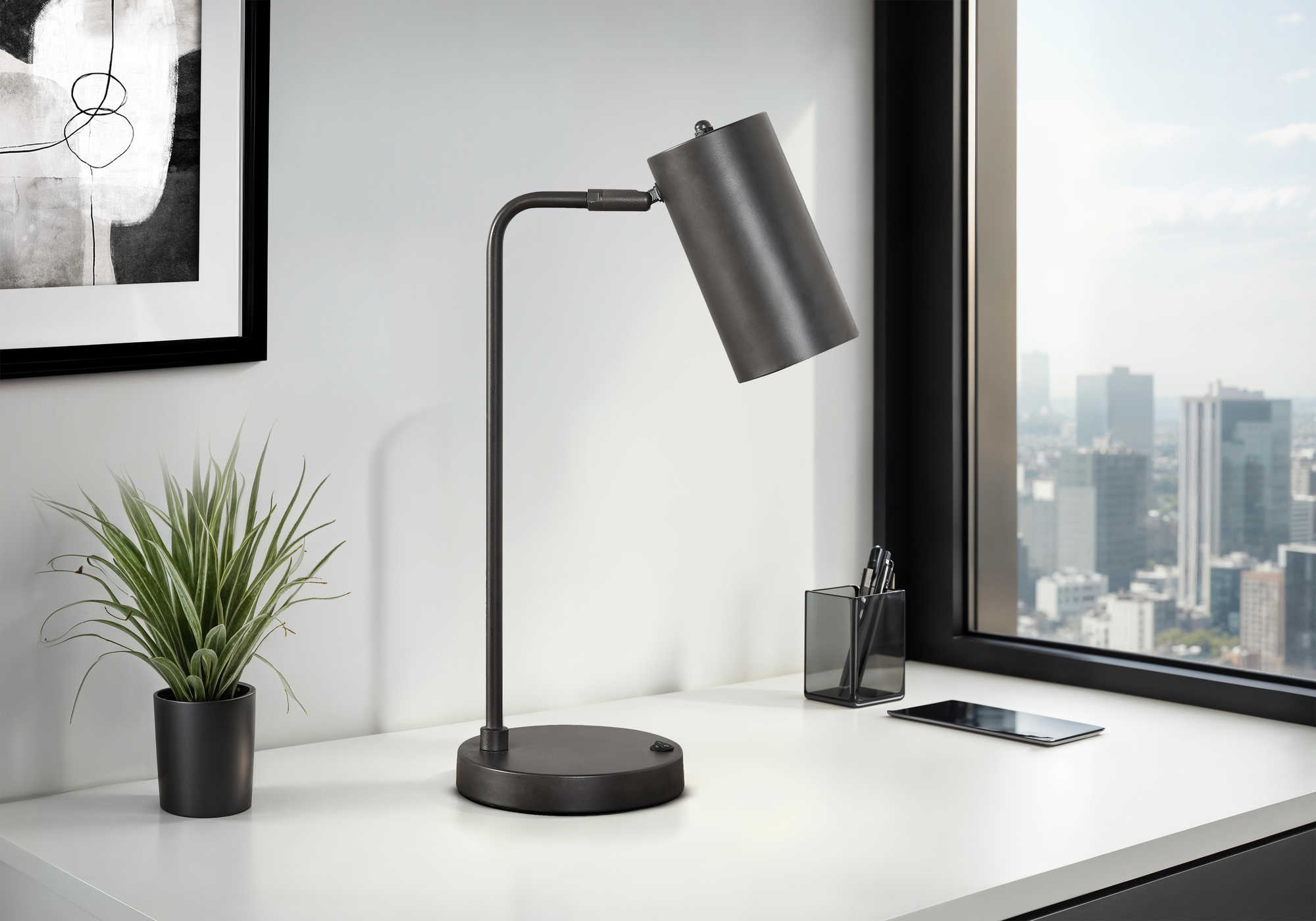 LUMINAIRE - 18"H LAMPE DE TABLE NOIR METAL / NOIR / USB – I 9645.
