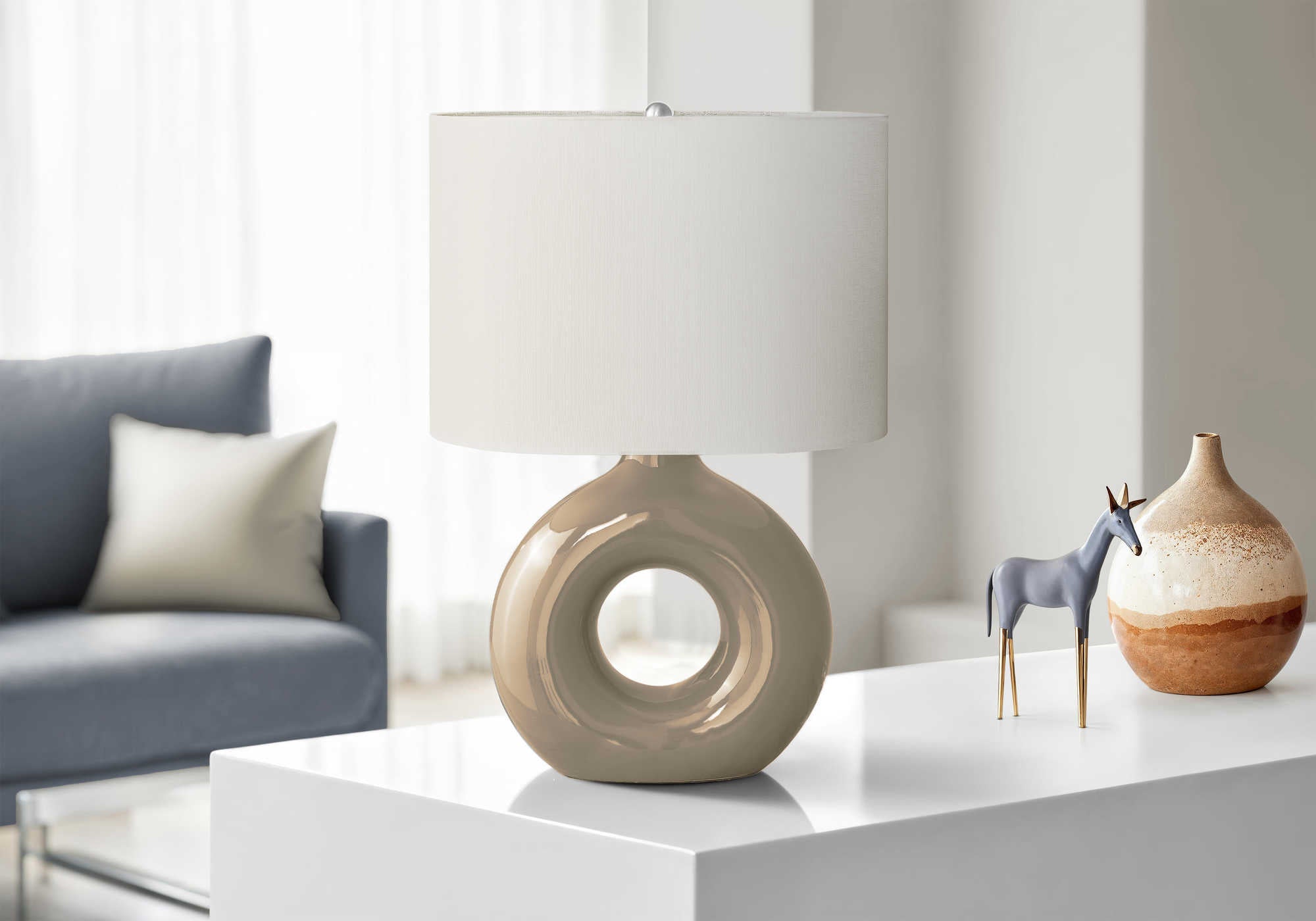 LUMINAIRE - 24"H LAMPE DE TABLE BRUN CERAMIQUE / IVOIRE – I 9669.