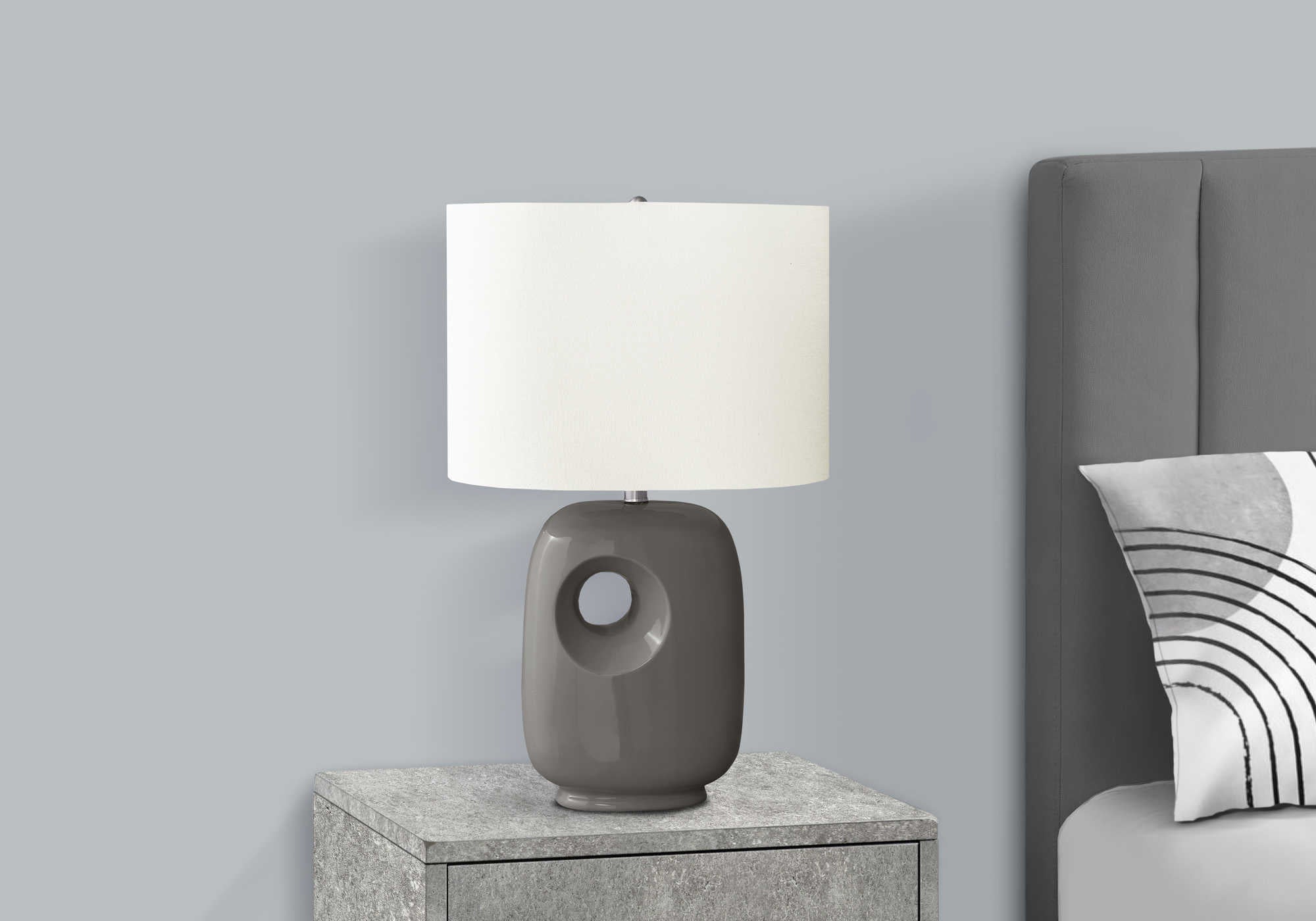 LUMINAIRE - 26"H LAMPE DE TABLE GRIS CERAMIQUE / IVOIRE – I 9674.