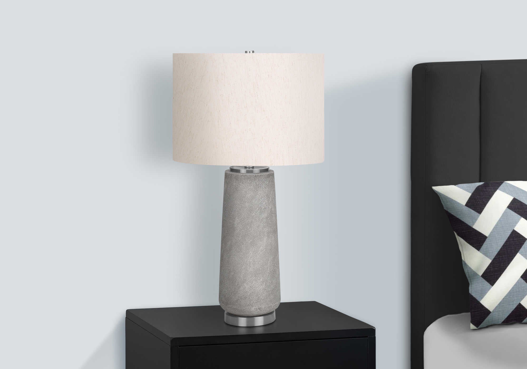 LUMINAIRE - 29"H LAMPE DE TABLE GRIS RESINE / IVOIRE – I 9712.