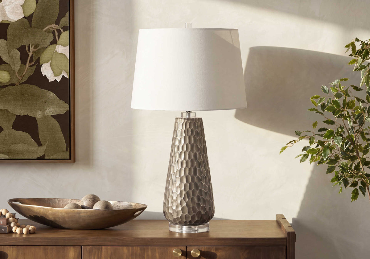 LUMINAIRE - 31"H LAMPE DE TABLE GRIS RESINE-CRYSTAL / IVOIRE – I 9737