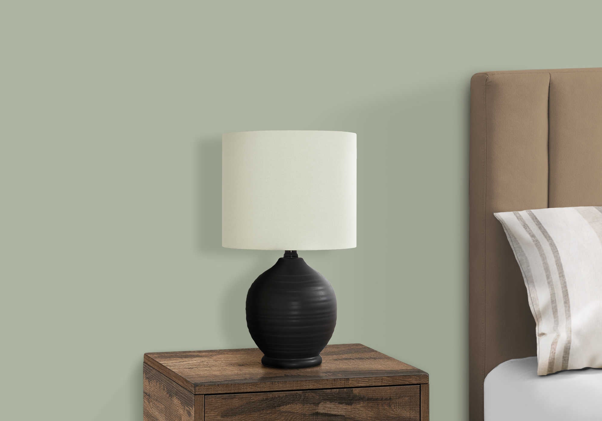 LUMINAIRE - 17"H LAMPE DE TABLE NOIR CERAMIQUE / IVOIRE – I 9739.