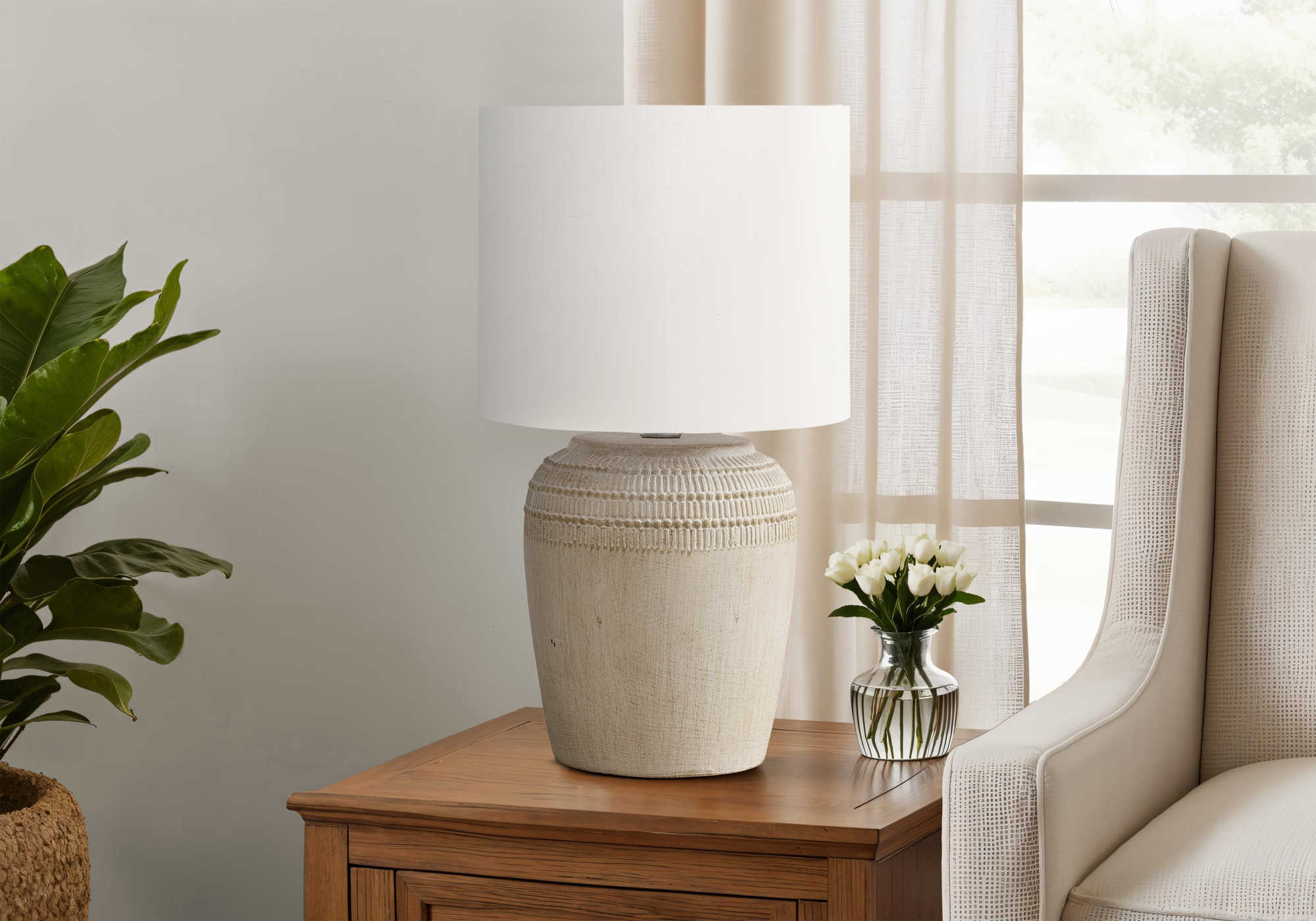 LUMINAIRE - 17"H LAMPE DE TABLE BEIGE CERAMIQUE / IVOIRE – I 9779