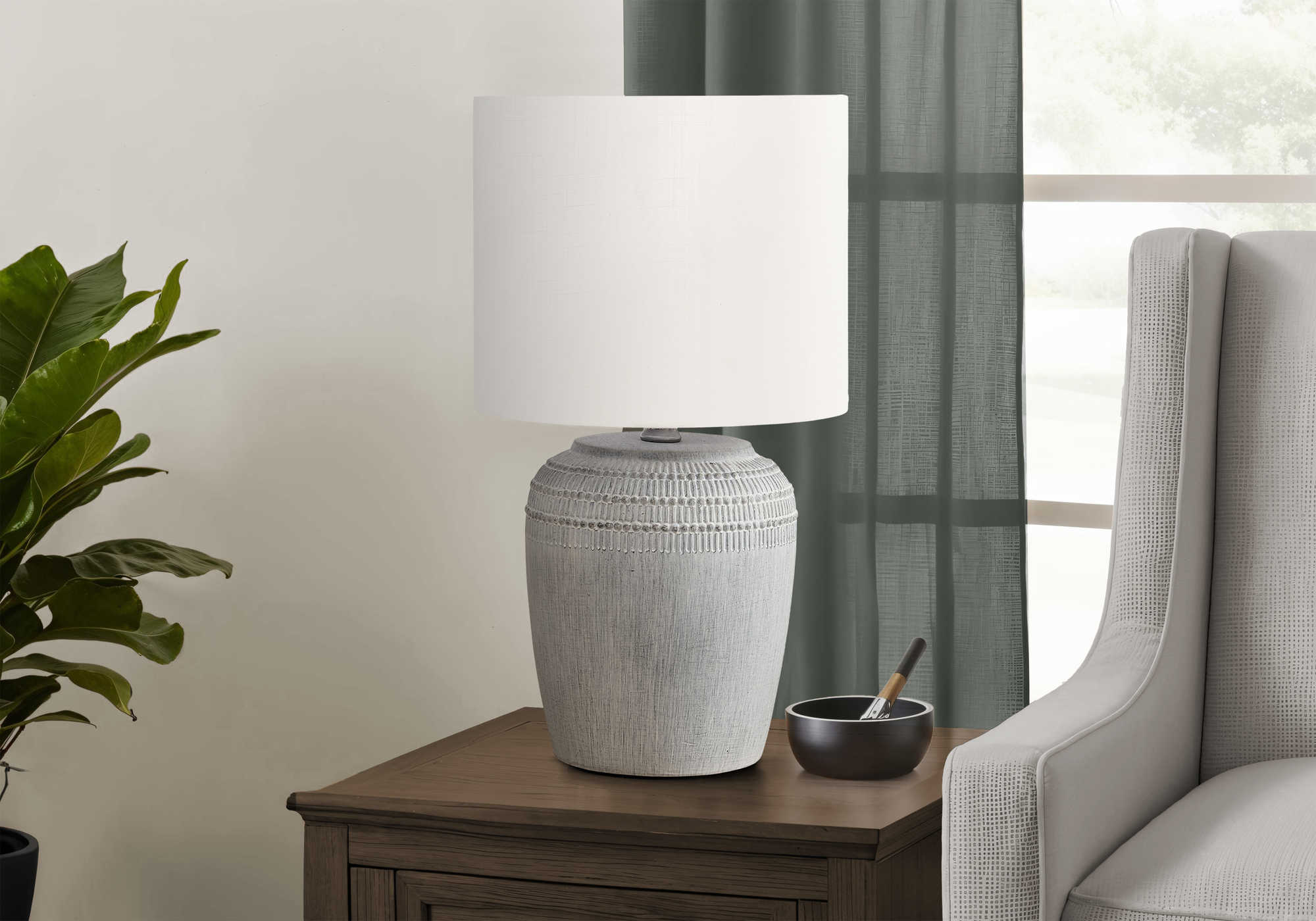 LUMINAIRE - 17"H LAMPE DE TABLE GRIS CERAMIQUE / IVOIRE – I 9780