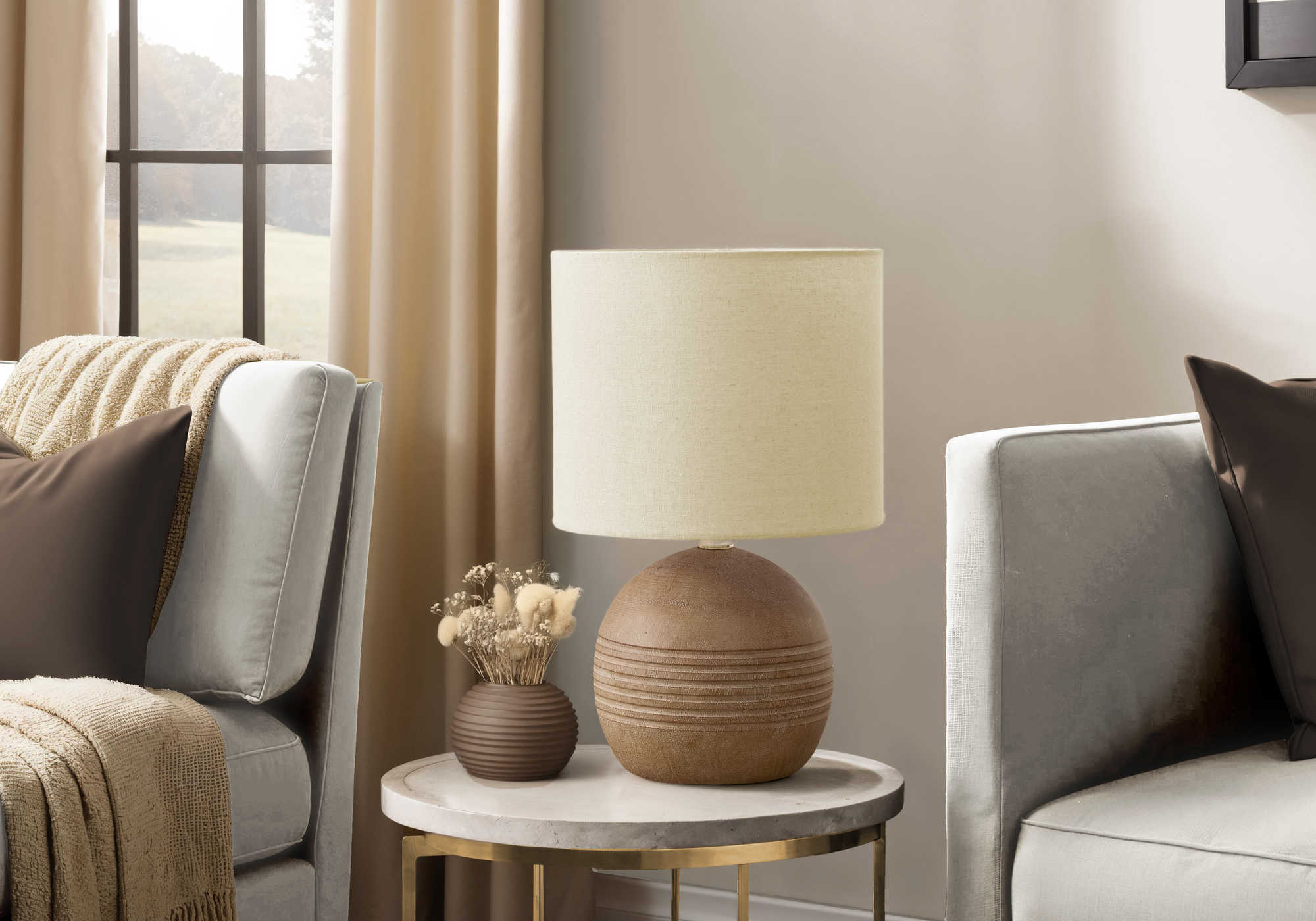 LUMINAIRE - 15"H LAMPE DE TABLE BRUN RESINE / BEIGE – I 9793