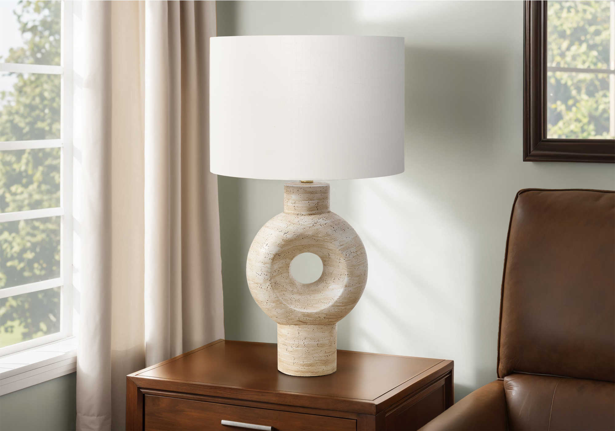 LUMINAIRE - 28"H LAMPE DE TABLE BEIGE RESINE / IVOIRE – I 9932
