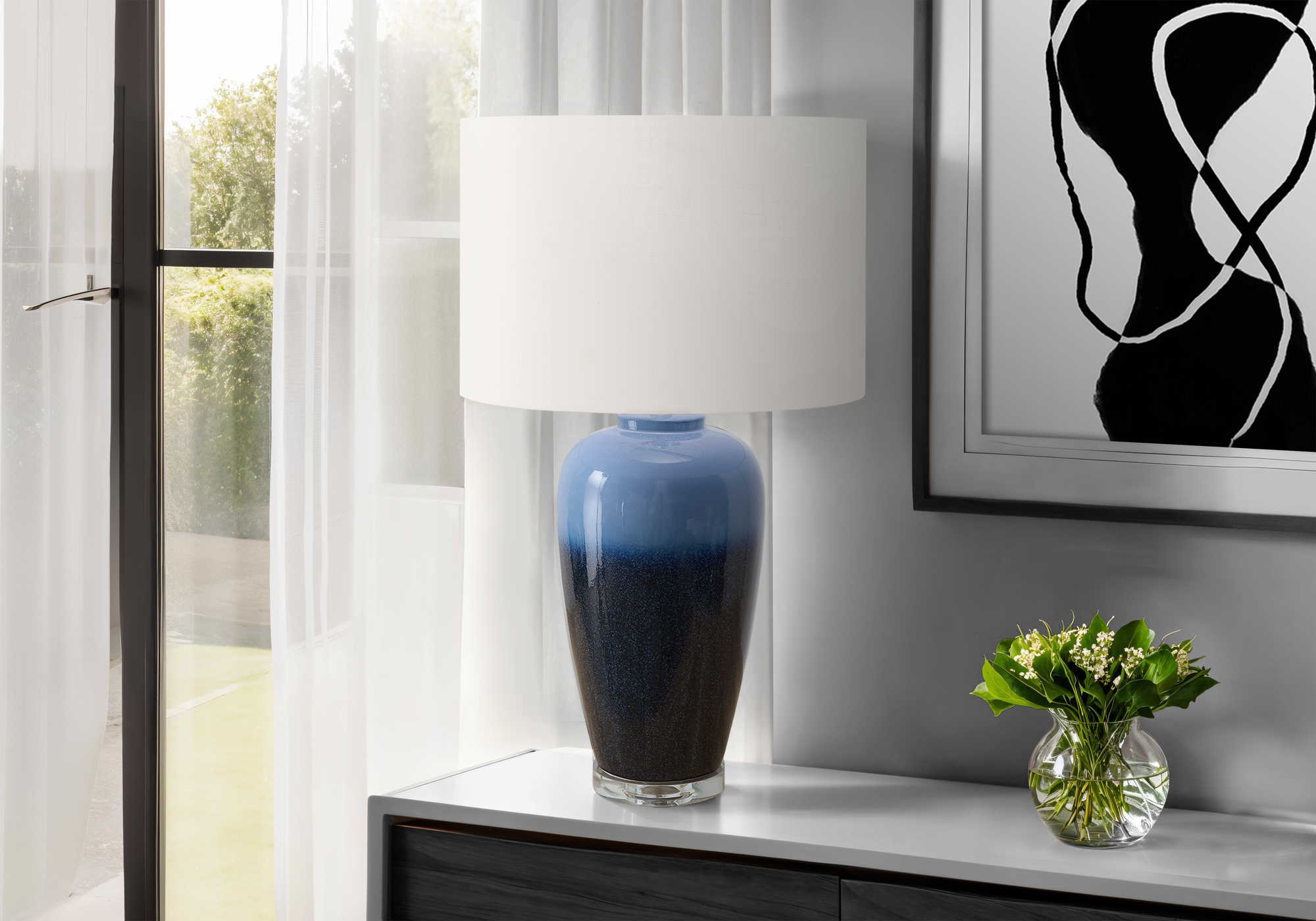 LUMINAIRE - 29"H LAMPE DE TABLE BLEU CERAMIQUE / IVOIRE – I 9947