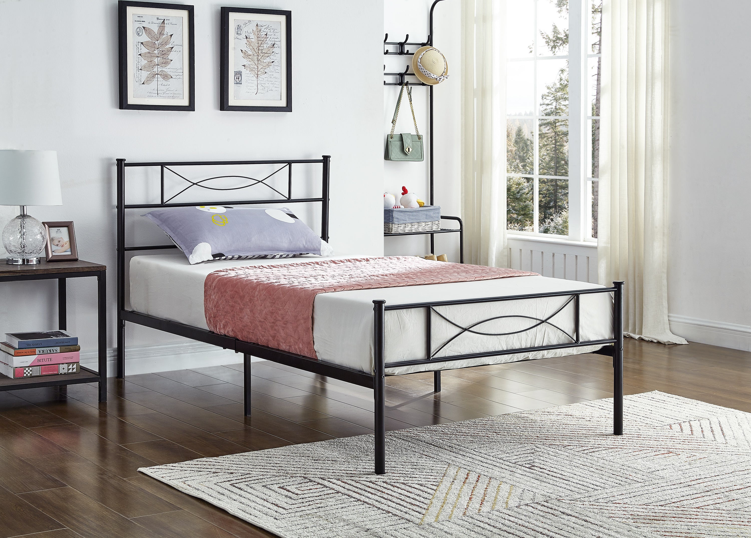 Black Metal Bed Frame with Scroll Headboard Design – IF-154B