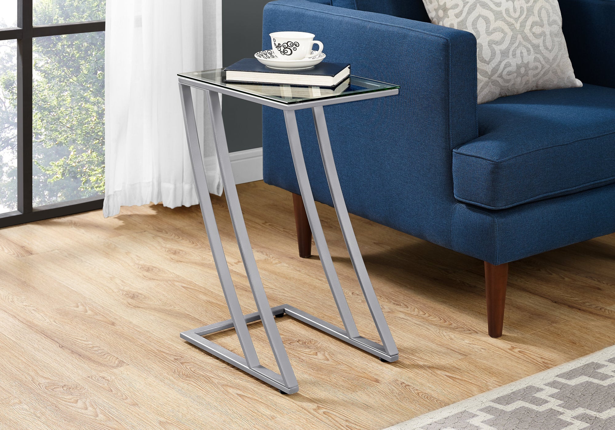 Image of accent table - silver metal with tempered glass  i 3090.