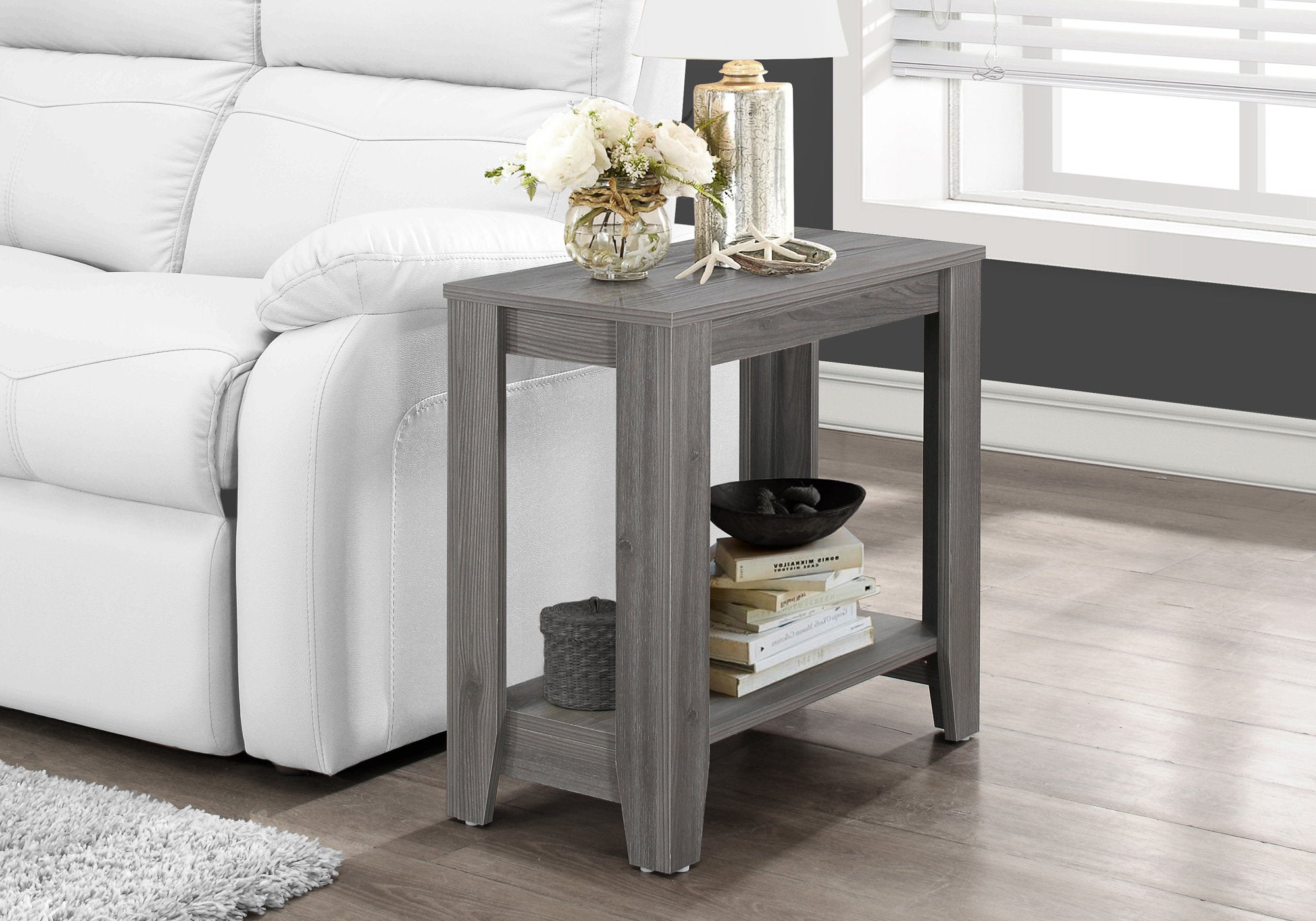 Image of accent table - grey  i 3118.