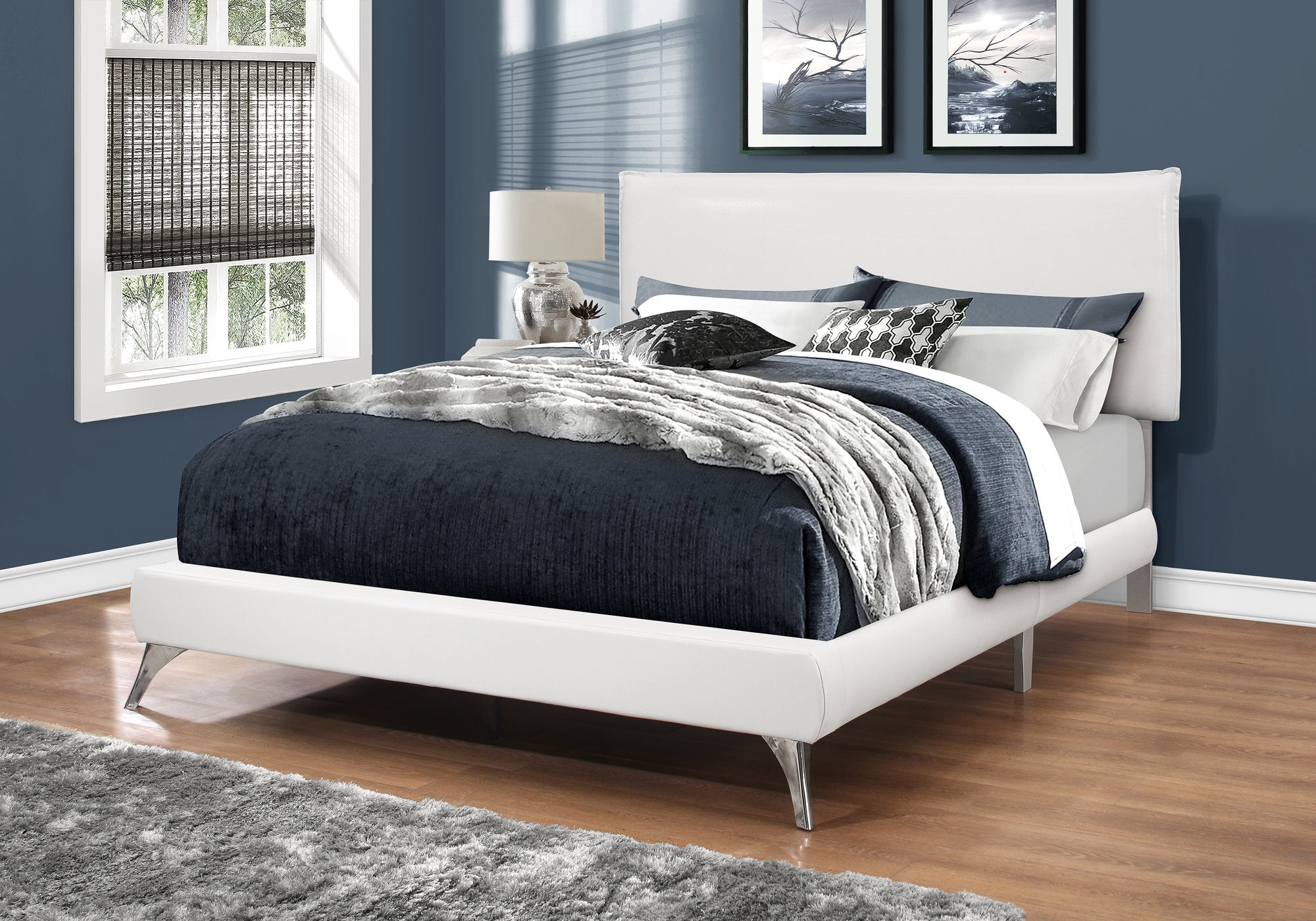 Image of bed - queen white leather-look with chrome legs i 5953q.