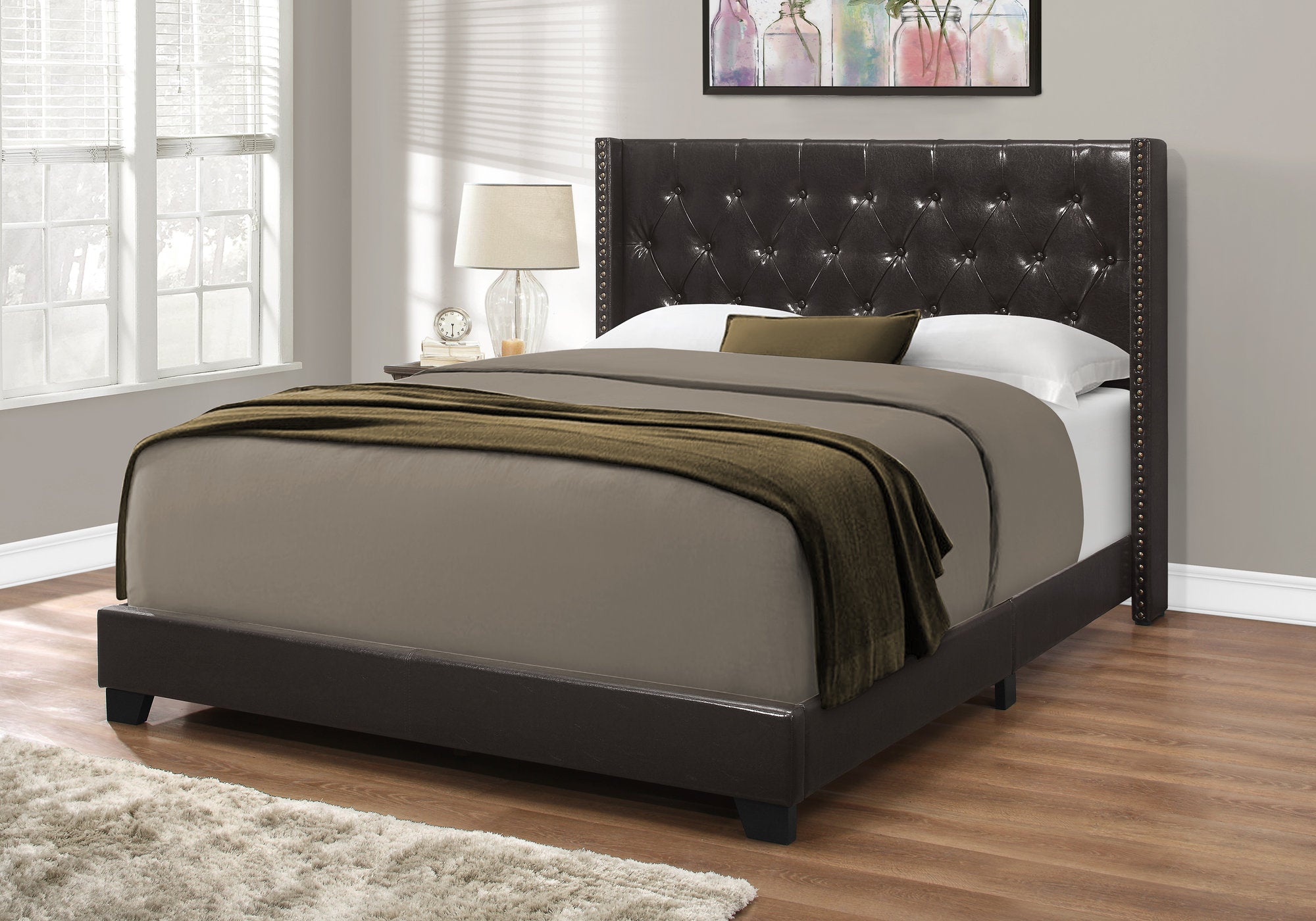 Image of bed - queen brown leather-look with brass trim i 5987q.