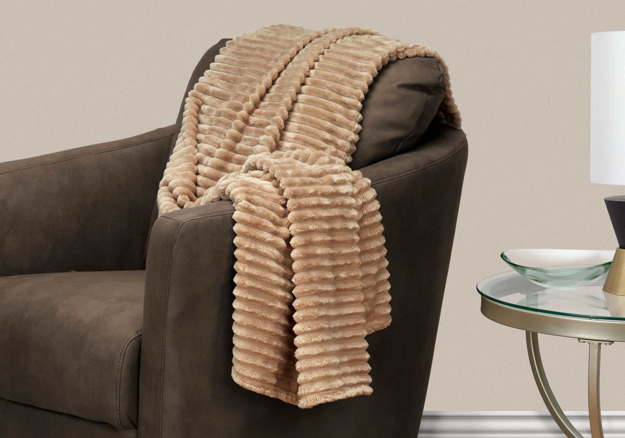 throw 60 x 50 beige ultra soft ribbed style i9602