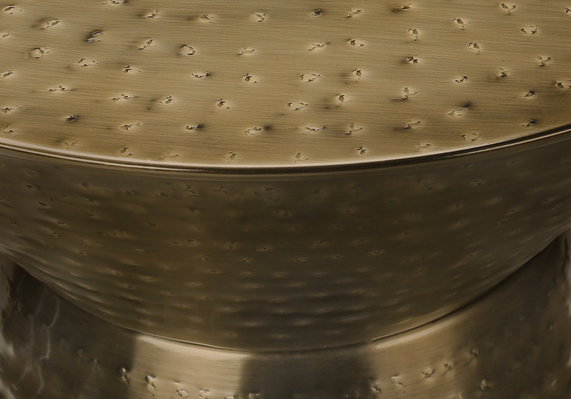 TABLE DE CHEVET - 22"H / TABLE DE BOUT DRUM METAL DORE – I 3927.