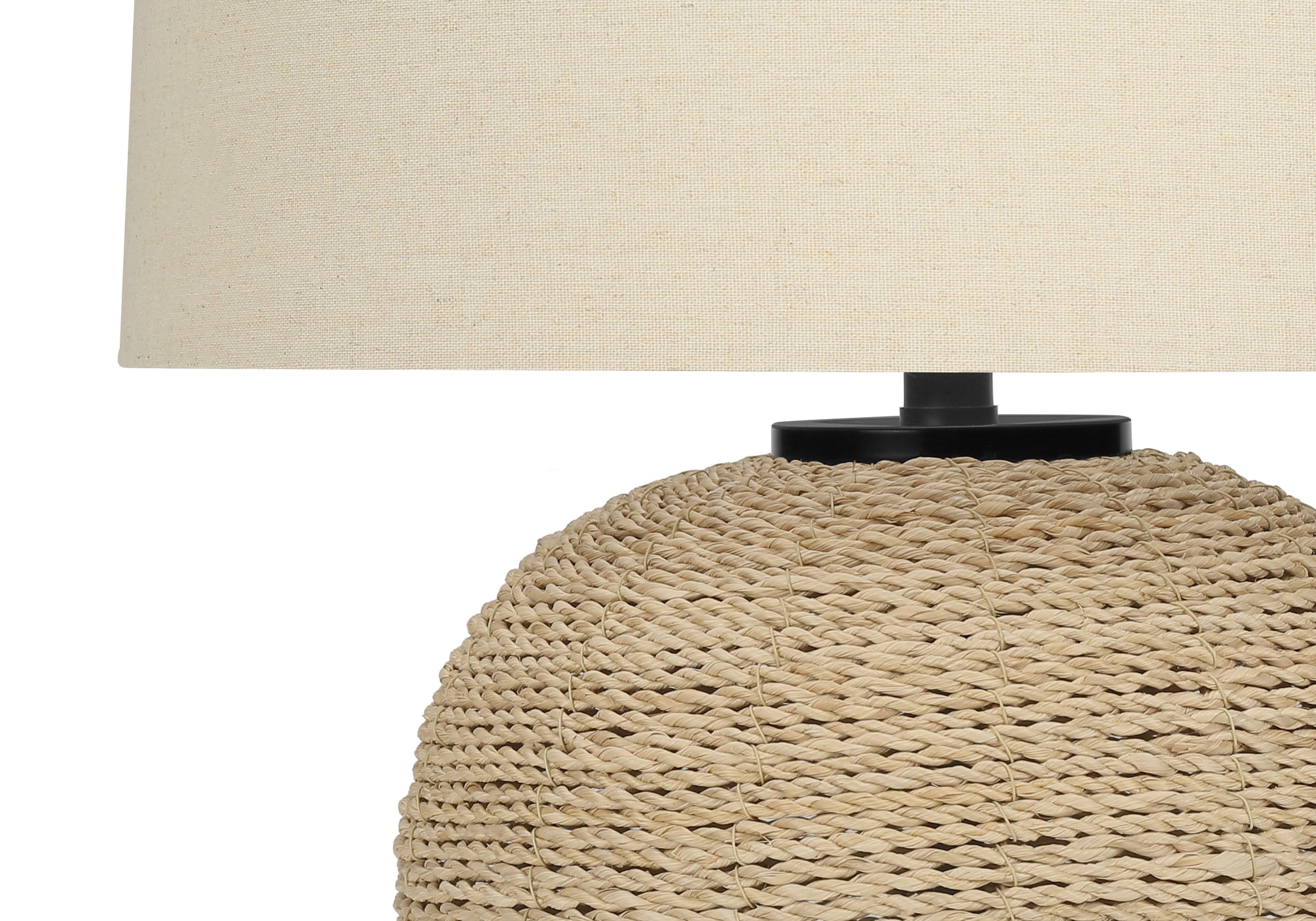 LUMINAIRE - 25"H LAMPE DE TABLE BEIGE ROTIN / BEIGE – I 9713.
