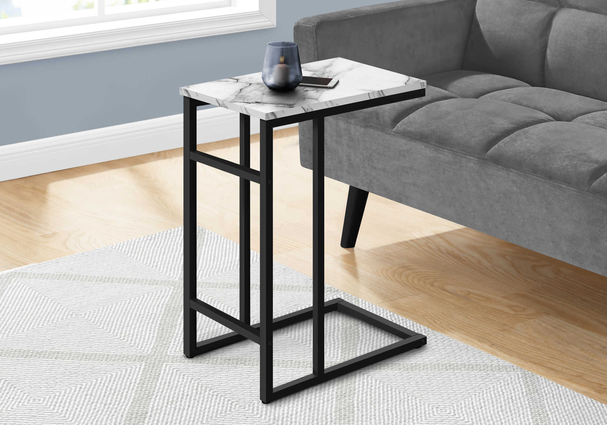 Image of accent table - 24"h / white marble / black metal  i 2173.