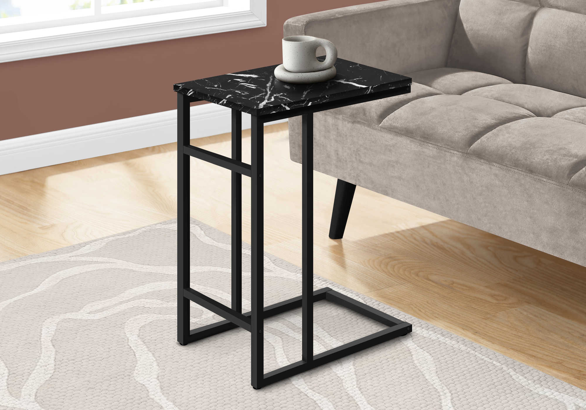 TABLE DE CHEVET - 24"H / MARBRE NOIR / METAL NOIR – I 2174.