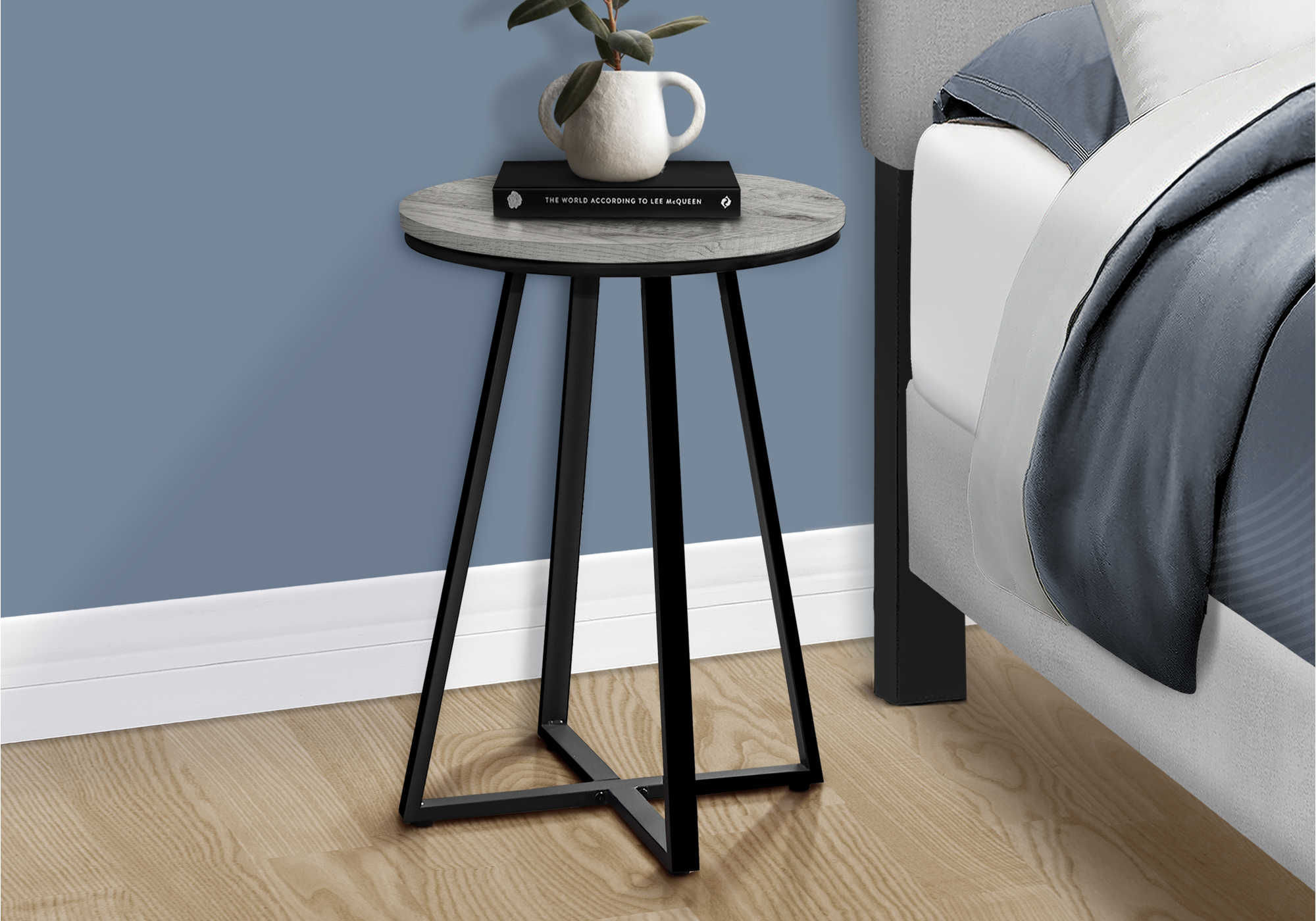 TABLE DE CHEVET - 22"H / GRIS / METAL NOIR – I 2176.