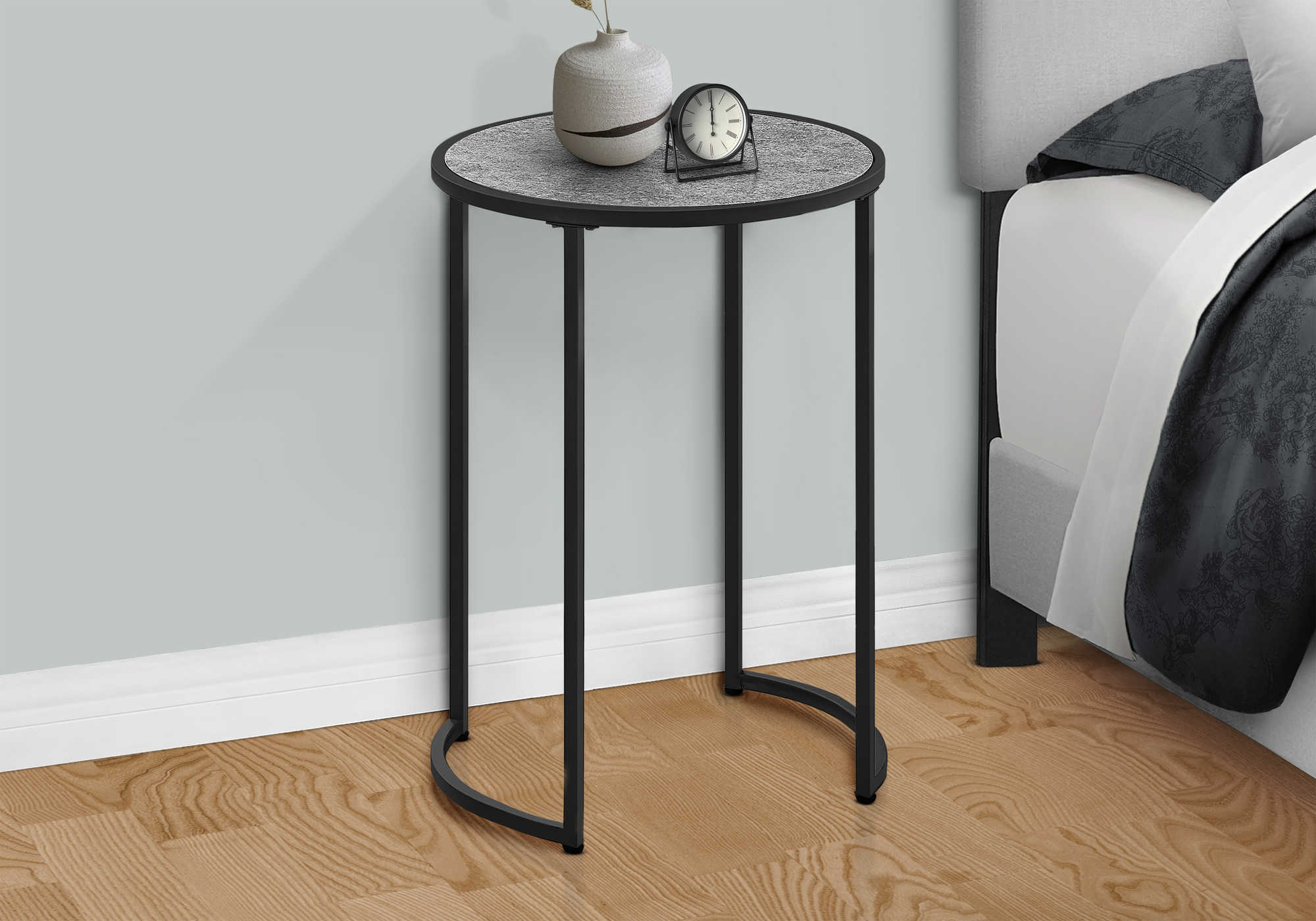 TABLE DE CHEVET - 24"H / FAUSSE PIERRE GRISE / METAL NOIR – I 2206.