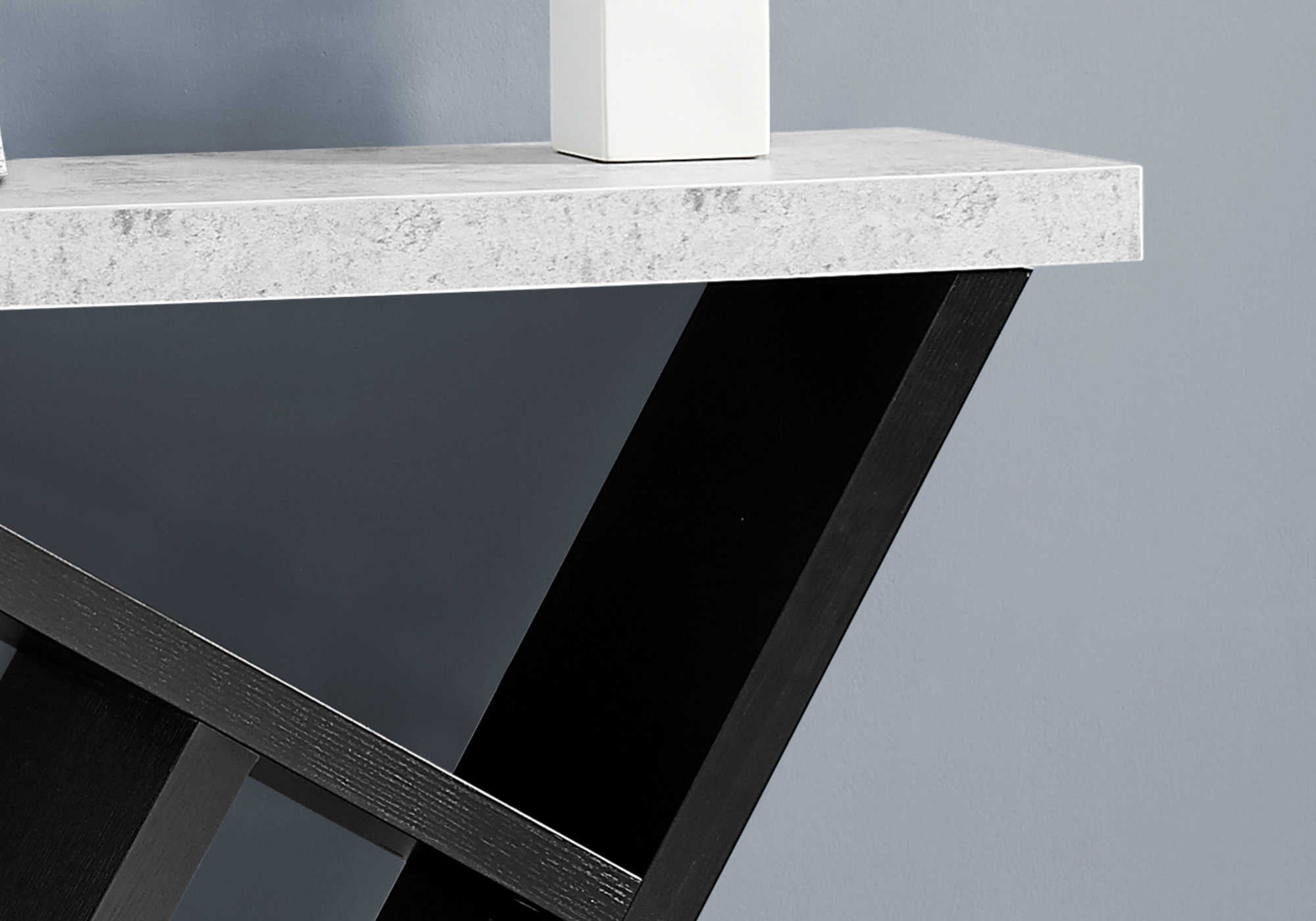 TABLE D'APPOINT - 36"L / CONSOLE NOIR / SIMILI-CIMENT – I 2406.